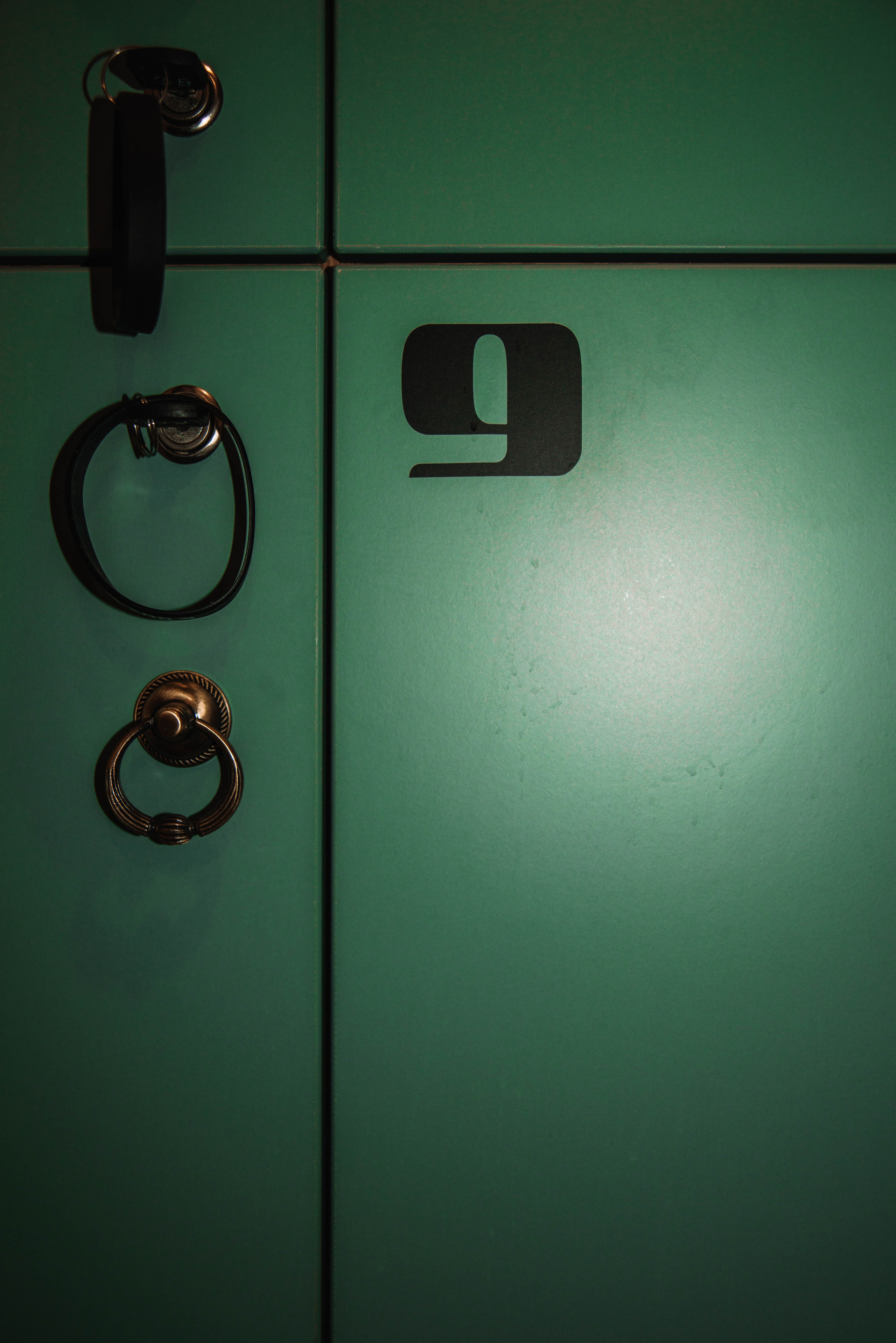 Визуал для клубного пространства «Своя среда». Ксения Glossa. Портретный и репортажный фотограф в Самаре