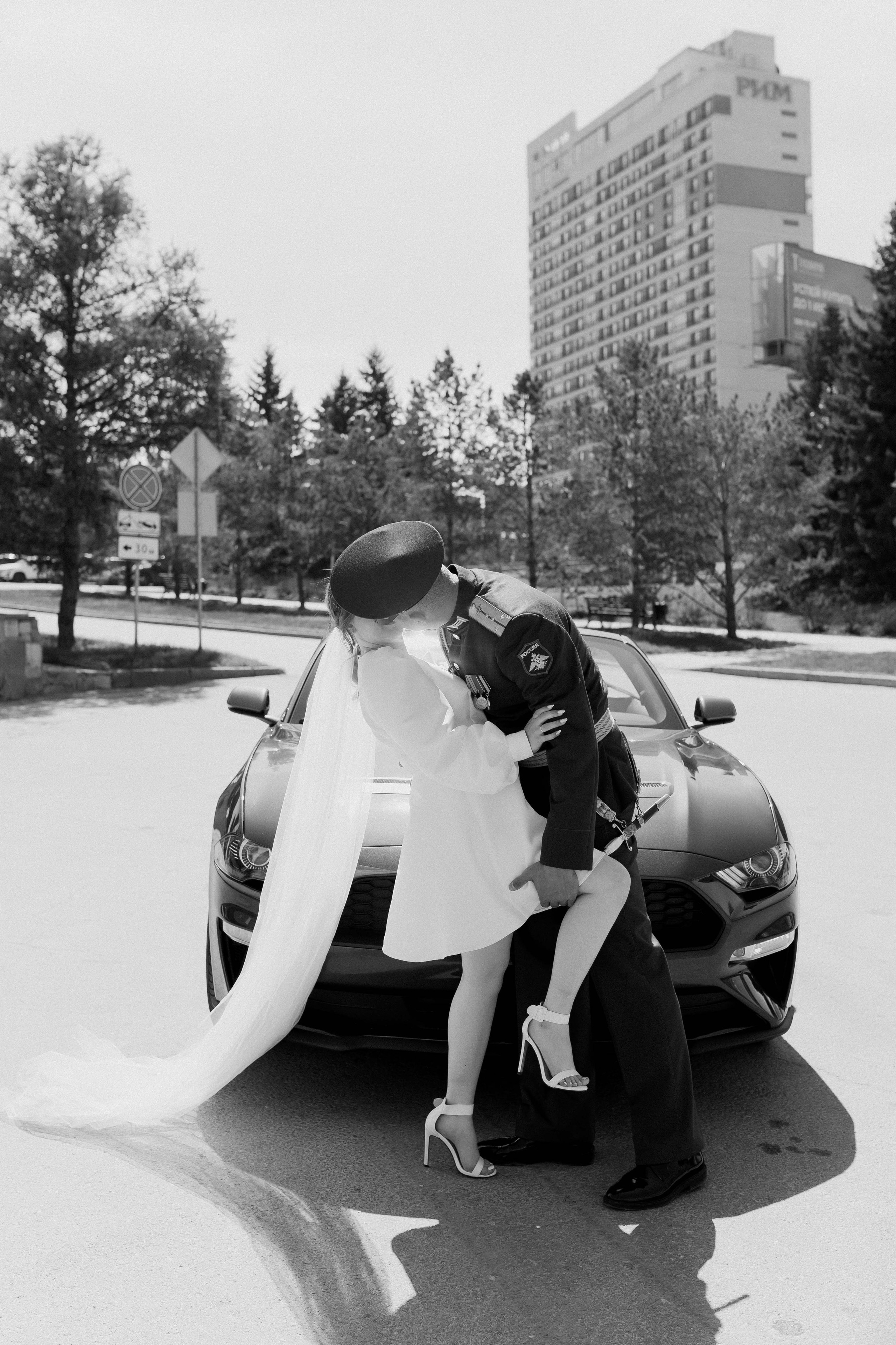 Сергей и Анастасия | Сборы, ЗАГС, прогулка | Свадьба 18.05.2024. Свадебный фотограф Новосибирск | Готовность фото от 14 дней