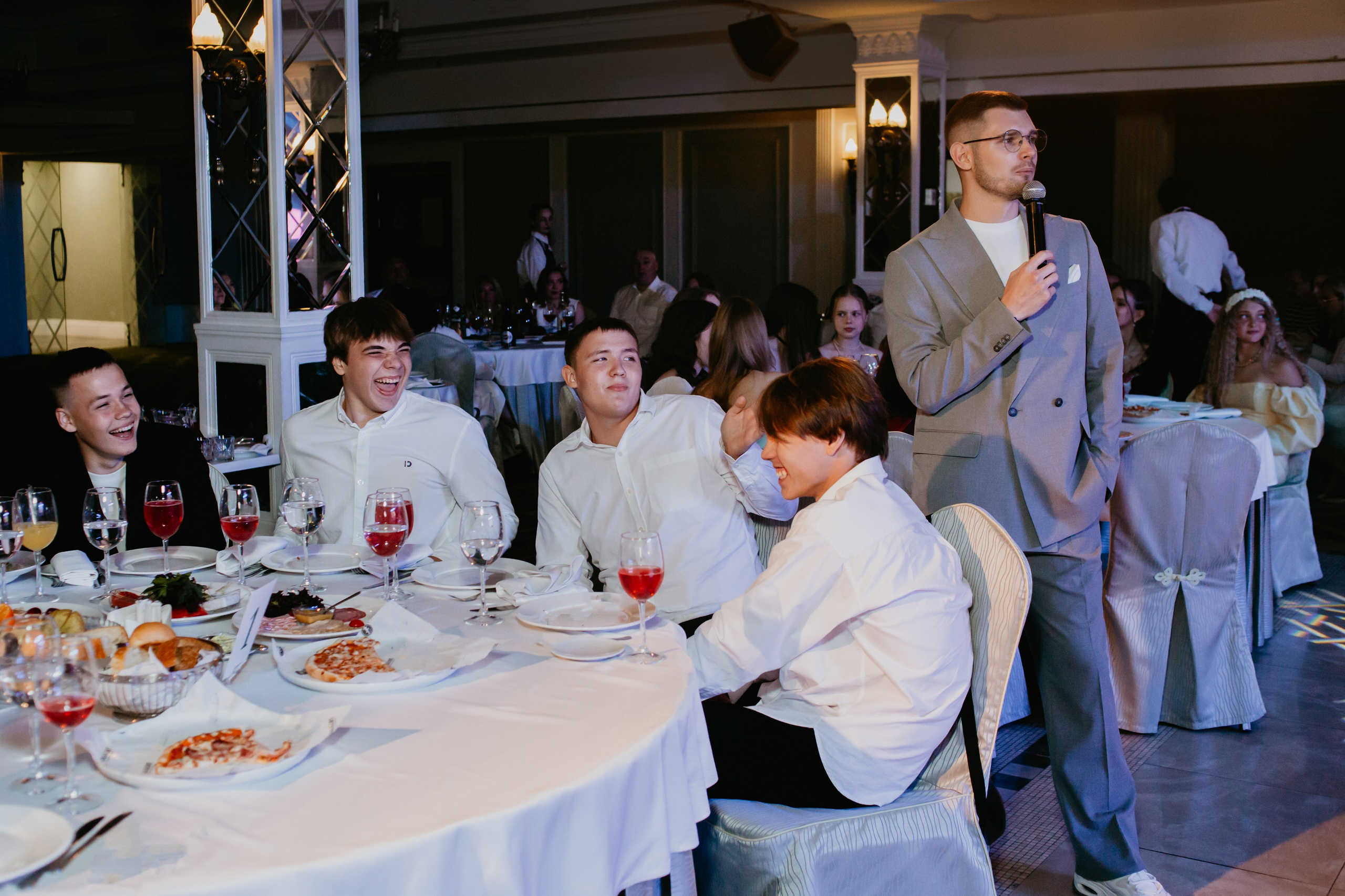 Выпускной 2025 (9класс) 124 школа. Фотограф в Челябинске Ополихина Анна