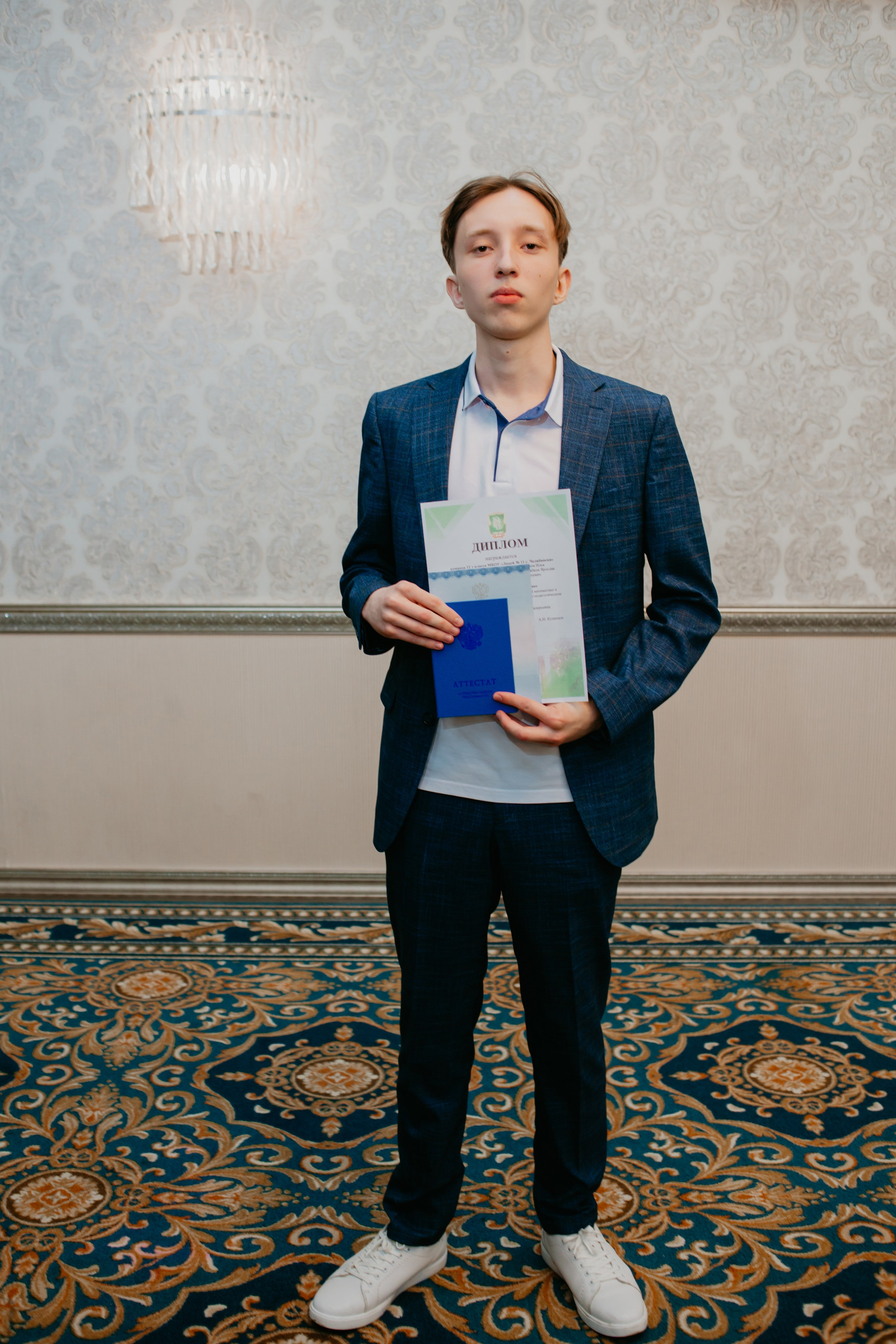 Выпускной. 11 лицей. Фотограф в Челябинске Ополихина Анна