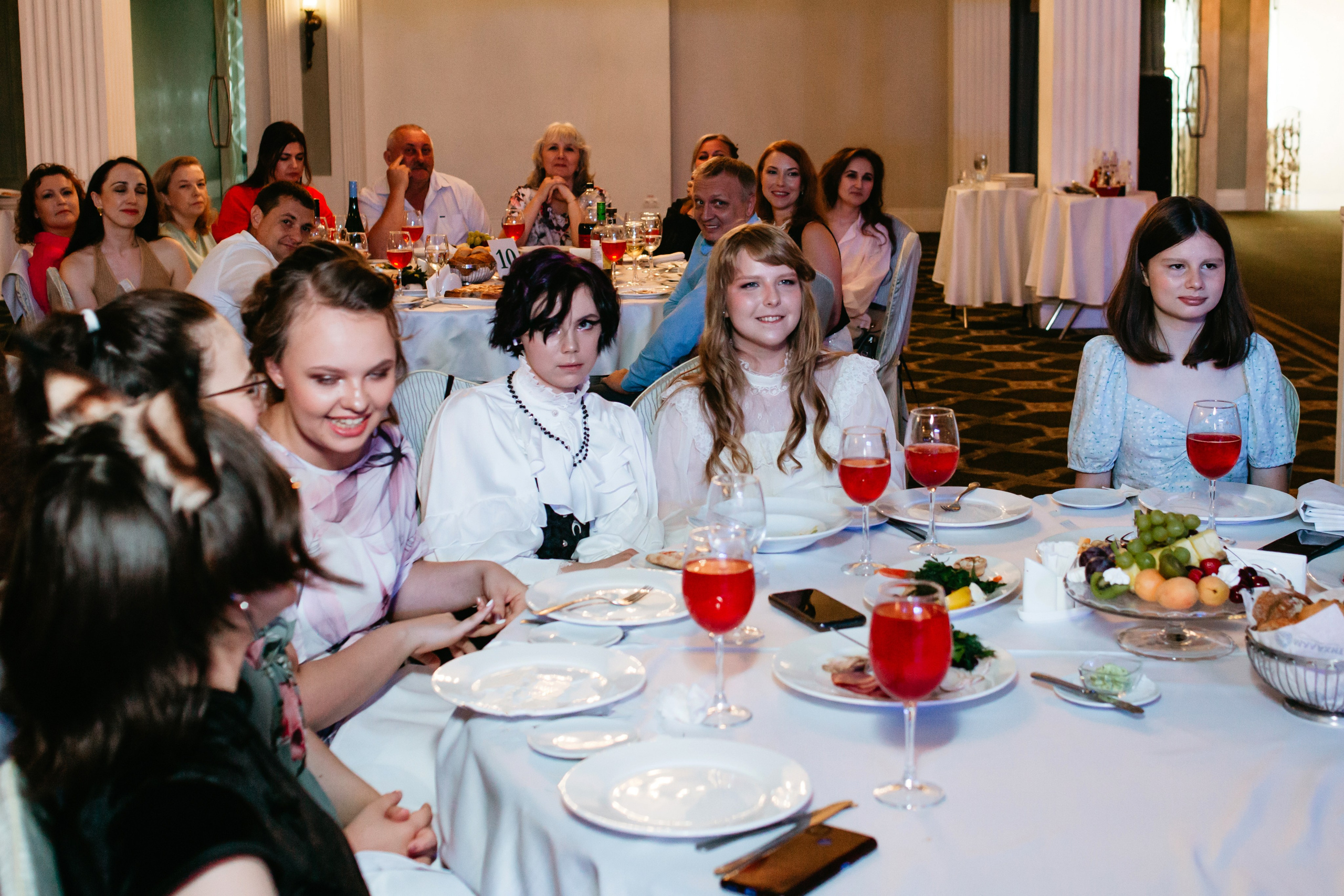 Выпускной 2025 (9класс) 124 школа. Фотограф в Челябинске Ополихина Анна