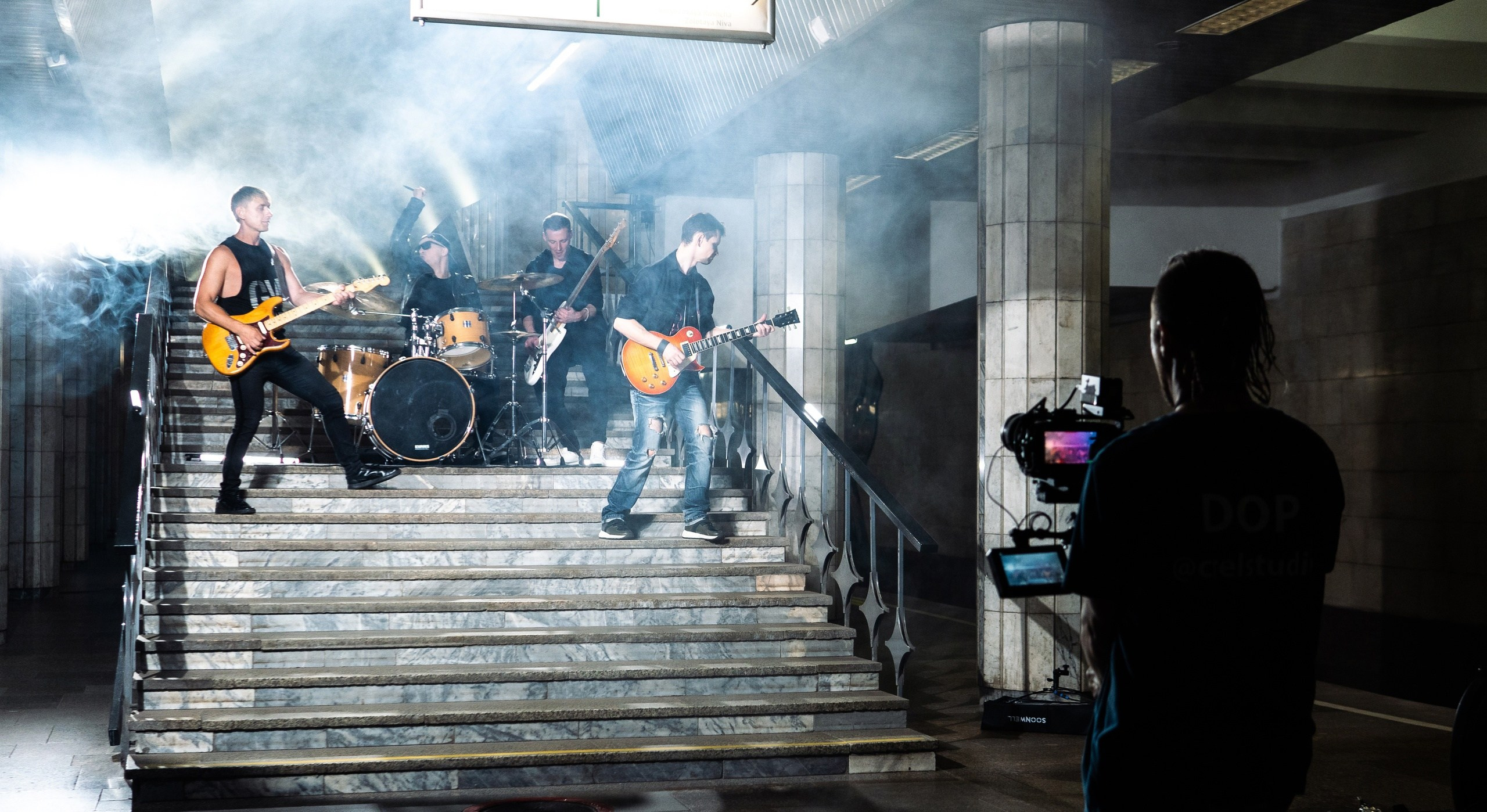 Фотосессия в метро, съемки клипа в Новосибирске