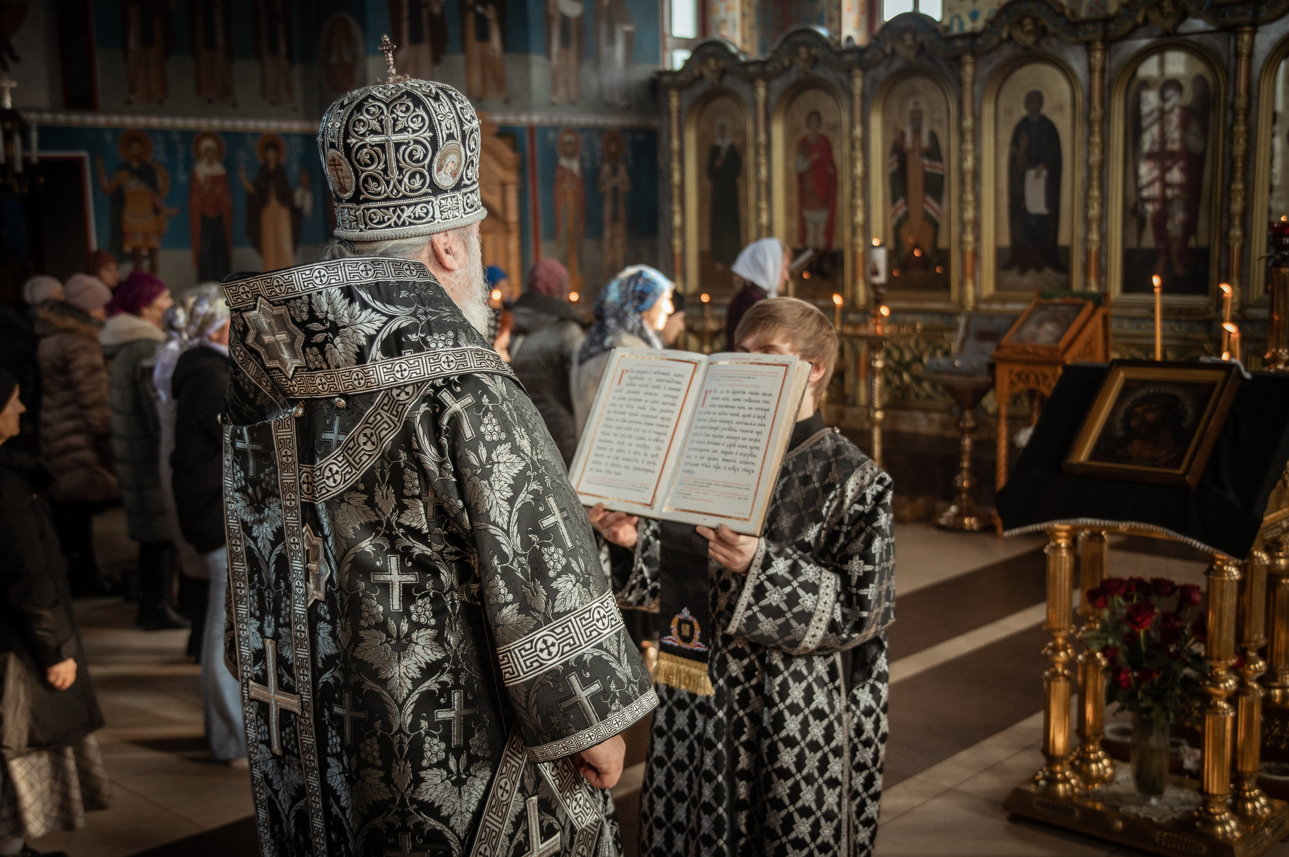 Преждеосвящение Даров. Храм Серафима Саровского. Церковный, семейный и репортажный фотограф Волгоград, Волжский