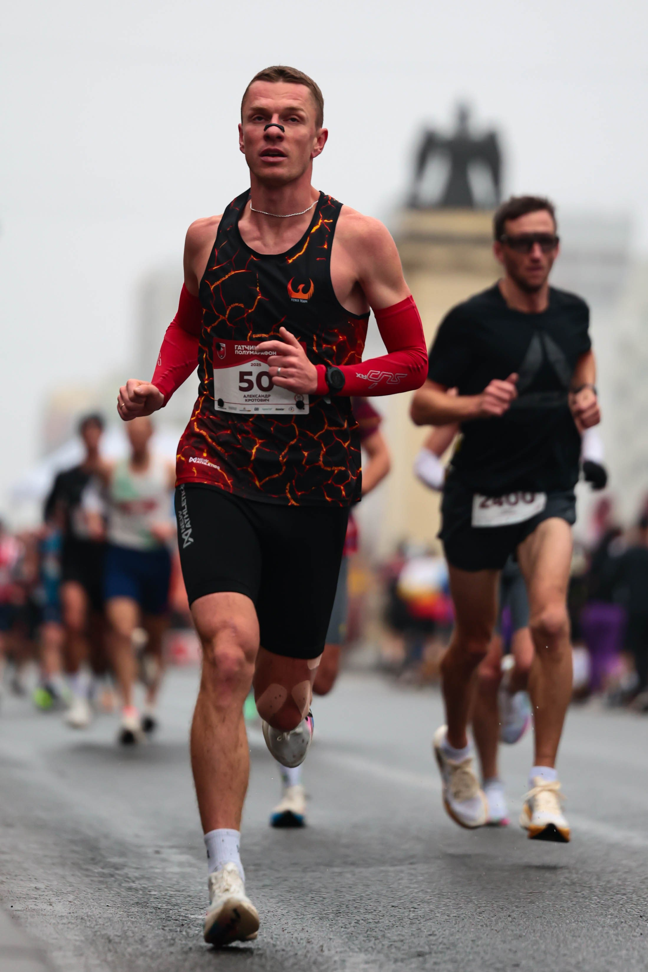 Гатчинский полумарафон 2025. Спортивный фотограф в Санкт-Петербурге Илья Vacool