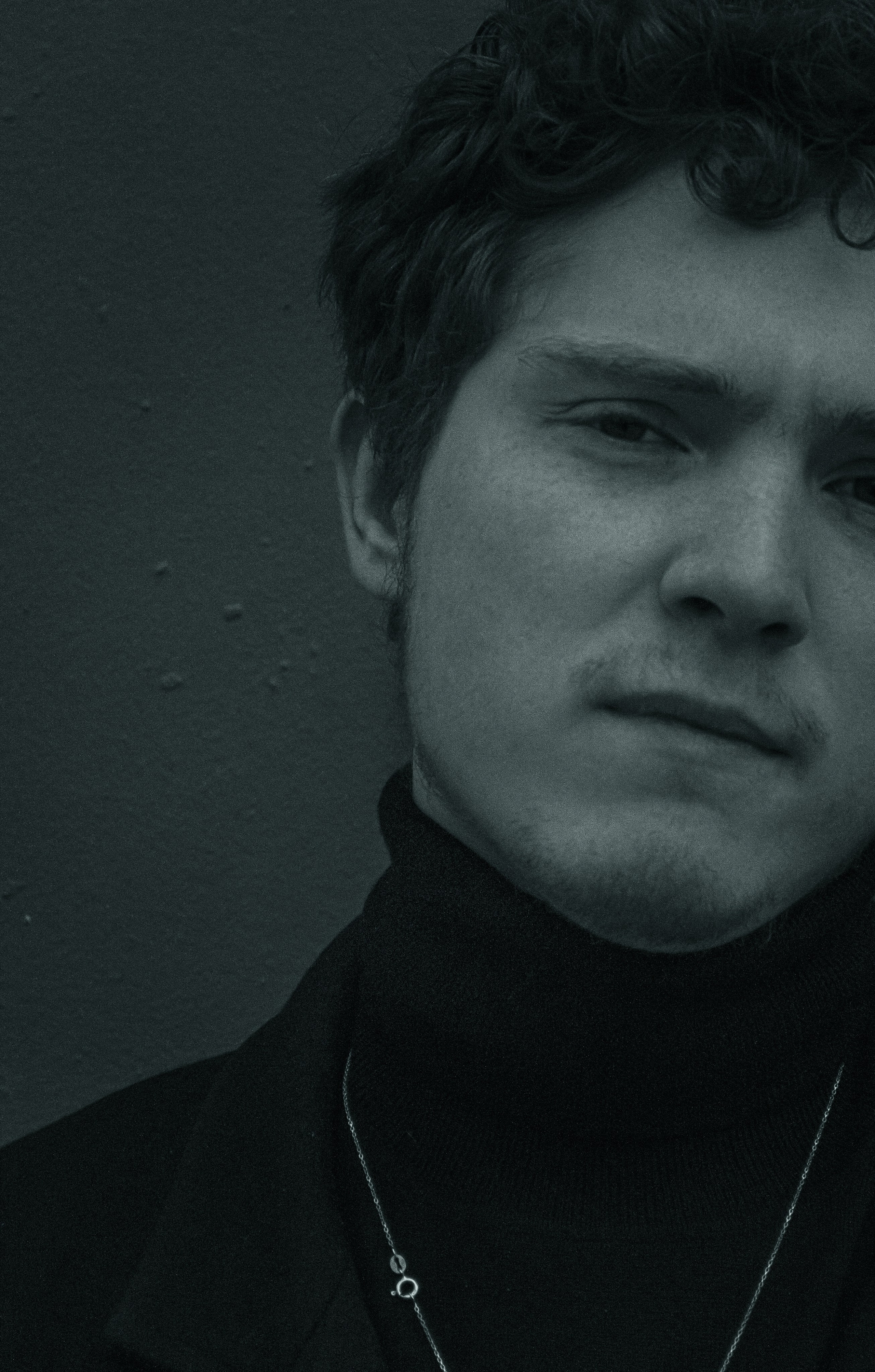 Мужская фотосессия в Москве. Портретный фотограф в Москве Владислав Каданцев