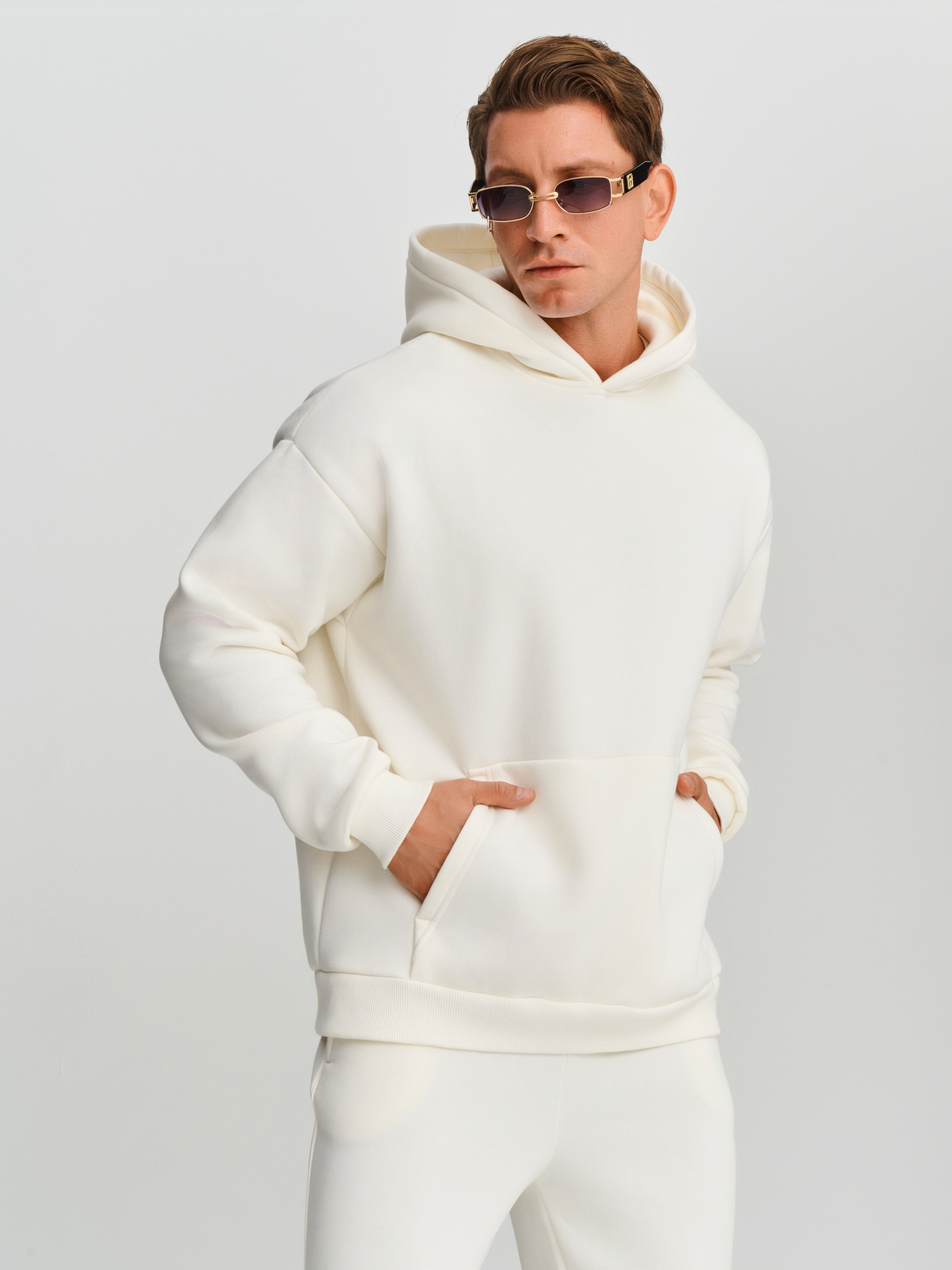 Каталоги на белом фоне. Лучший фотограф для брендов в Москве, съемки для маркетплейсов