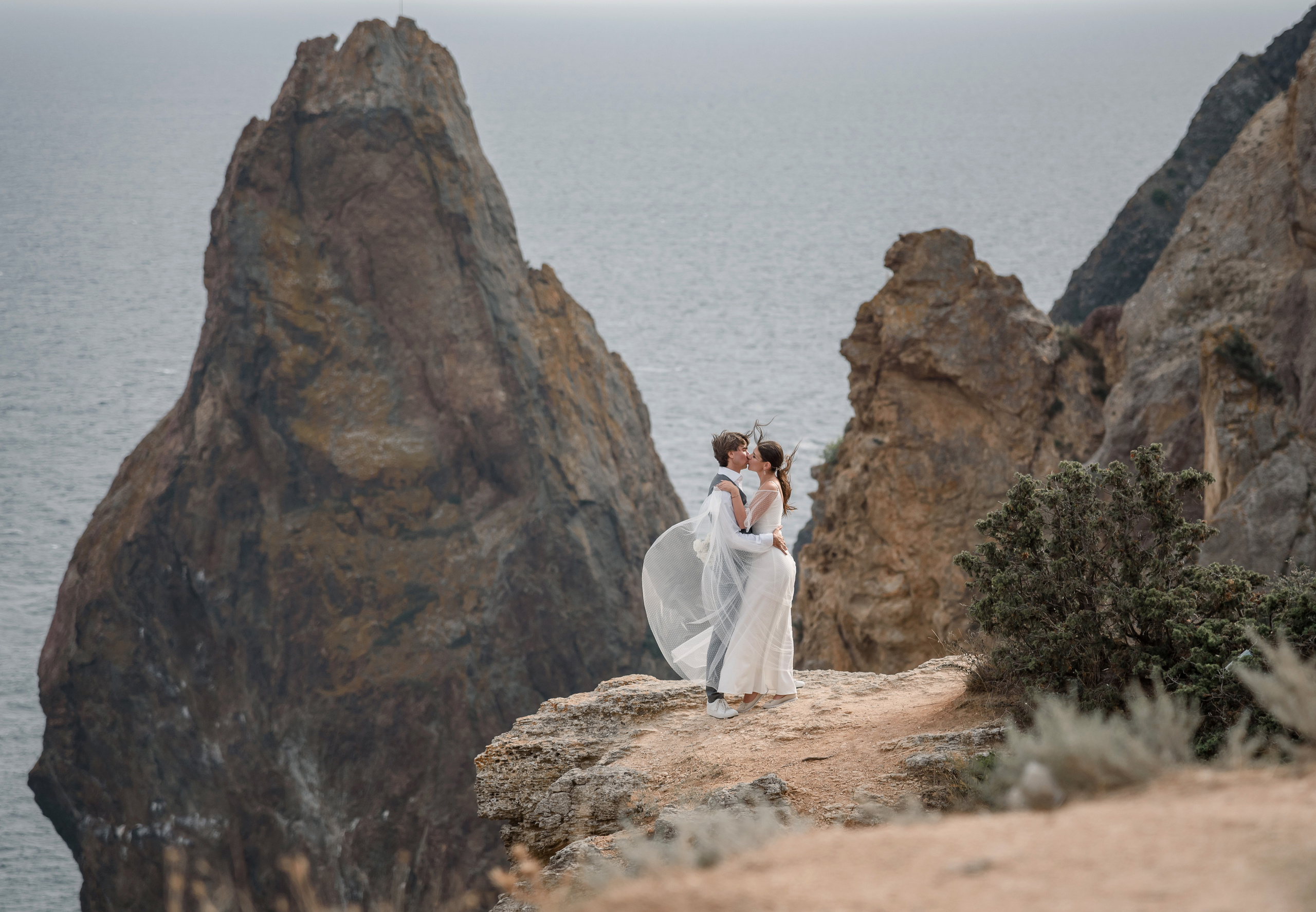 Сергей и Юля. Закат в Балаклаве. Свадебный фотограф Анна Хочева