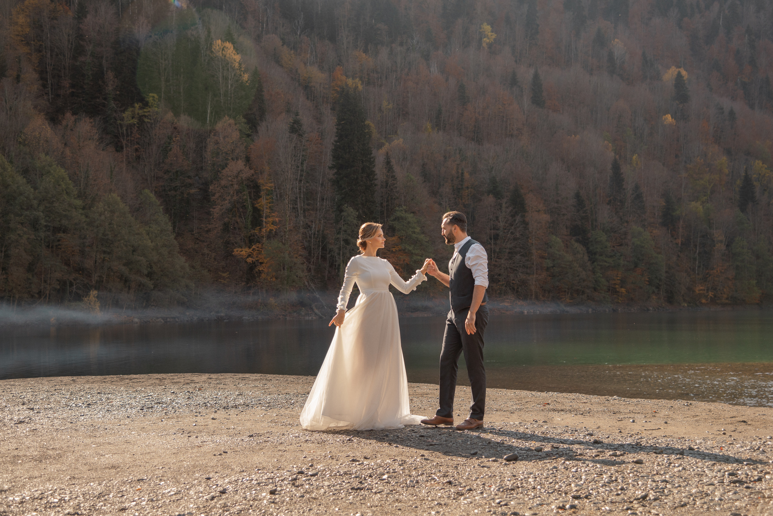 На озере в горах. Свадебный фотограф Анна Хочева