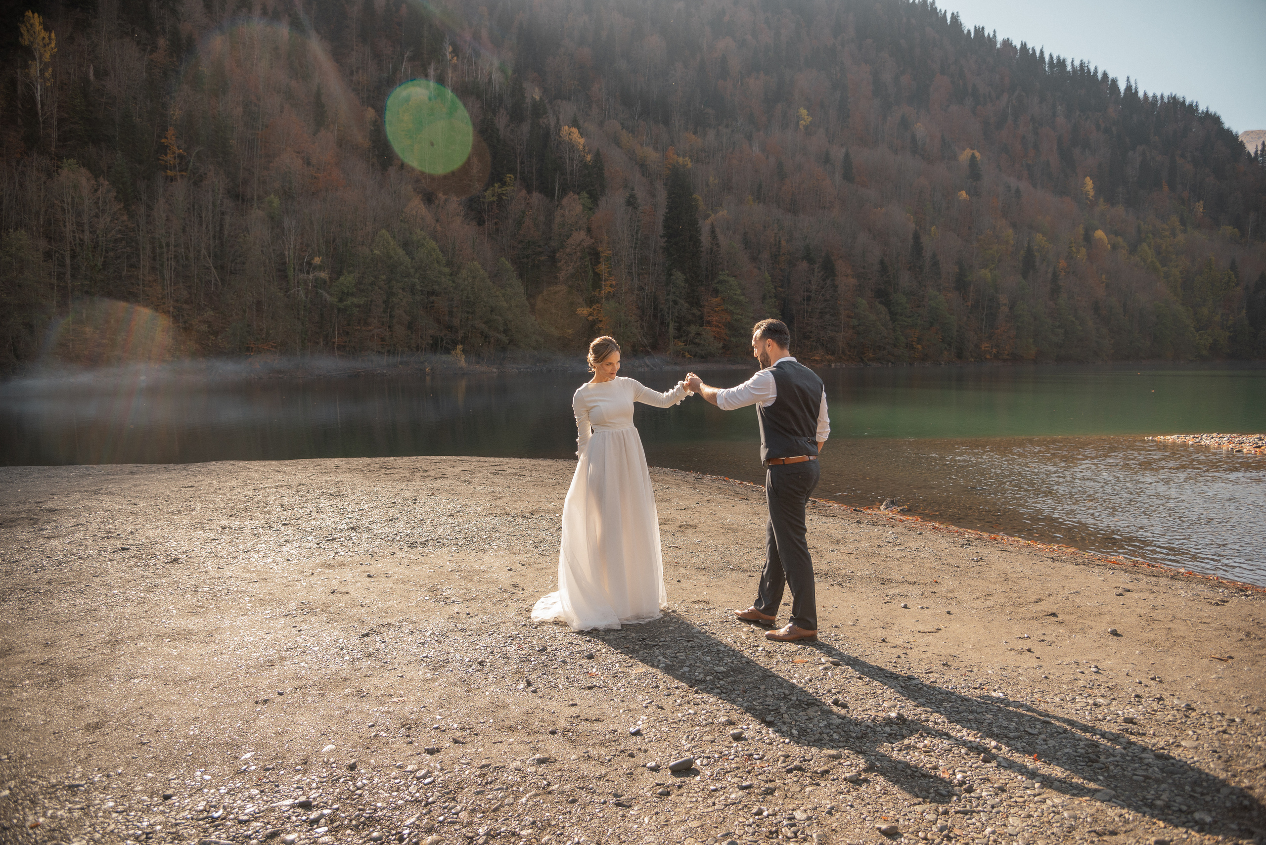 На озере в горах. Свадебный фотограф Анна Хочева