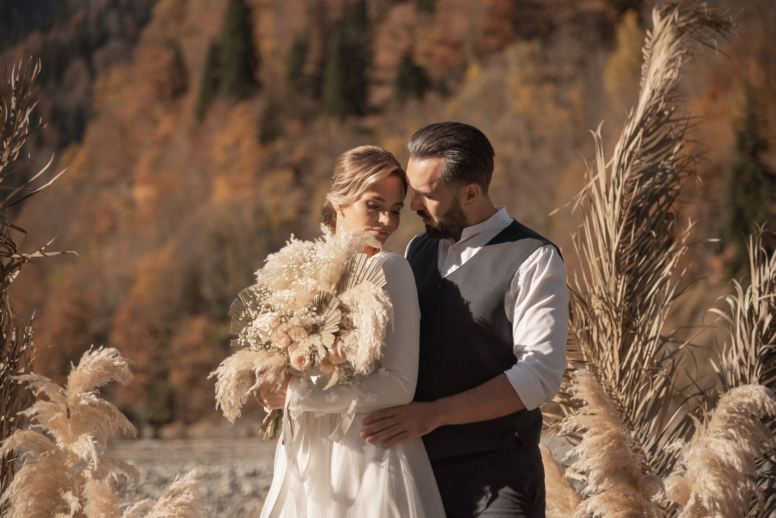 На озере в горах. Свадебный фотограф Анна Хочева