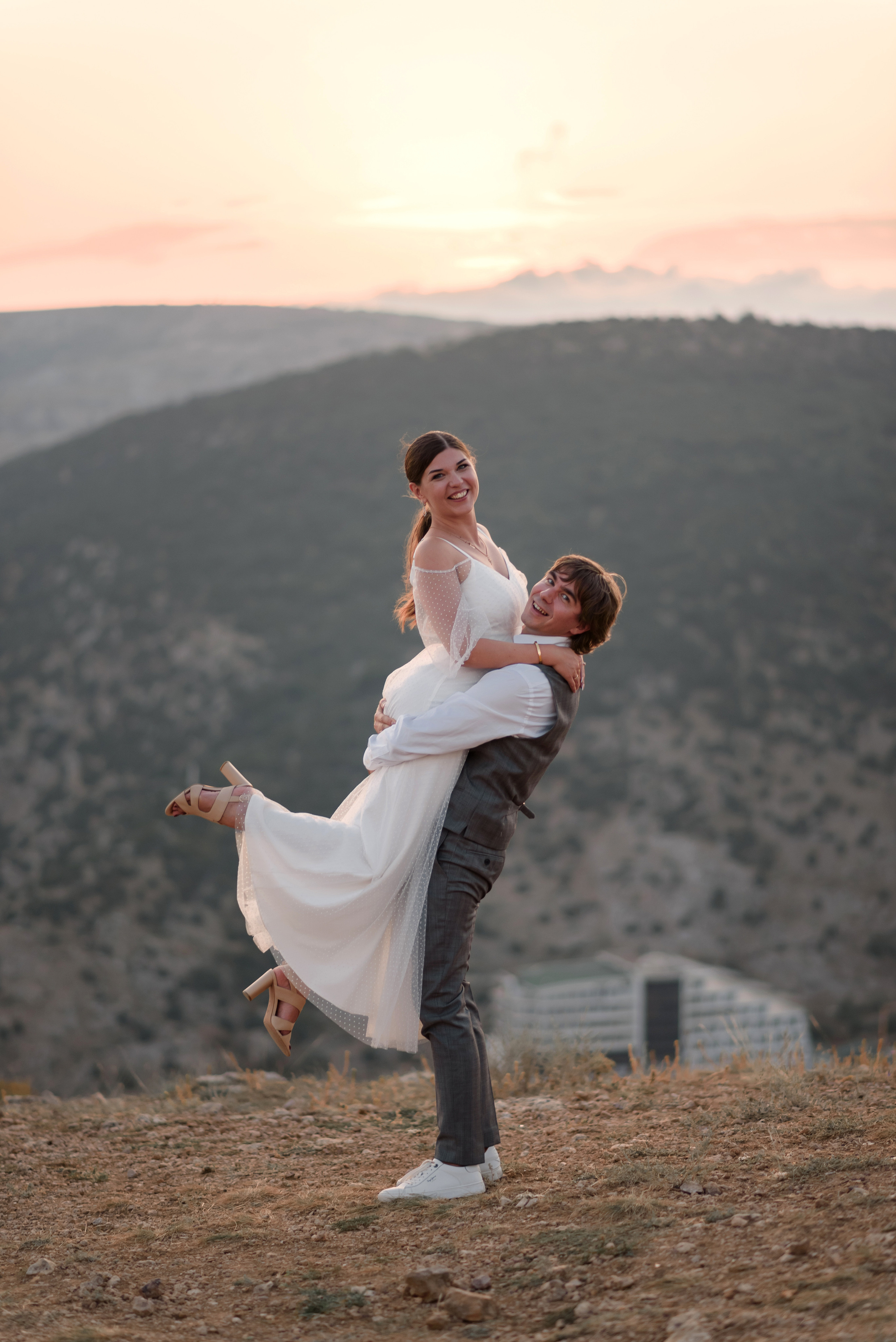 Сергей и Юля. Закат в Балаклаве. Свадебный фотограф Анна Хочева