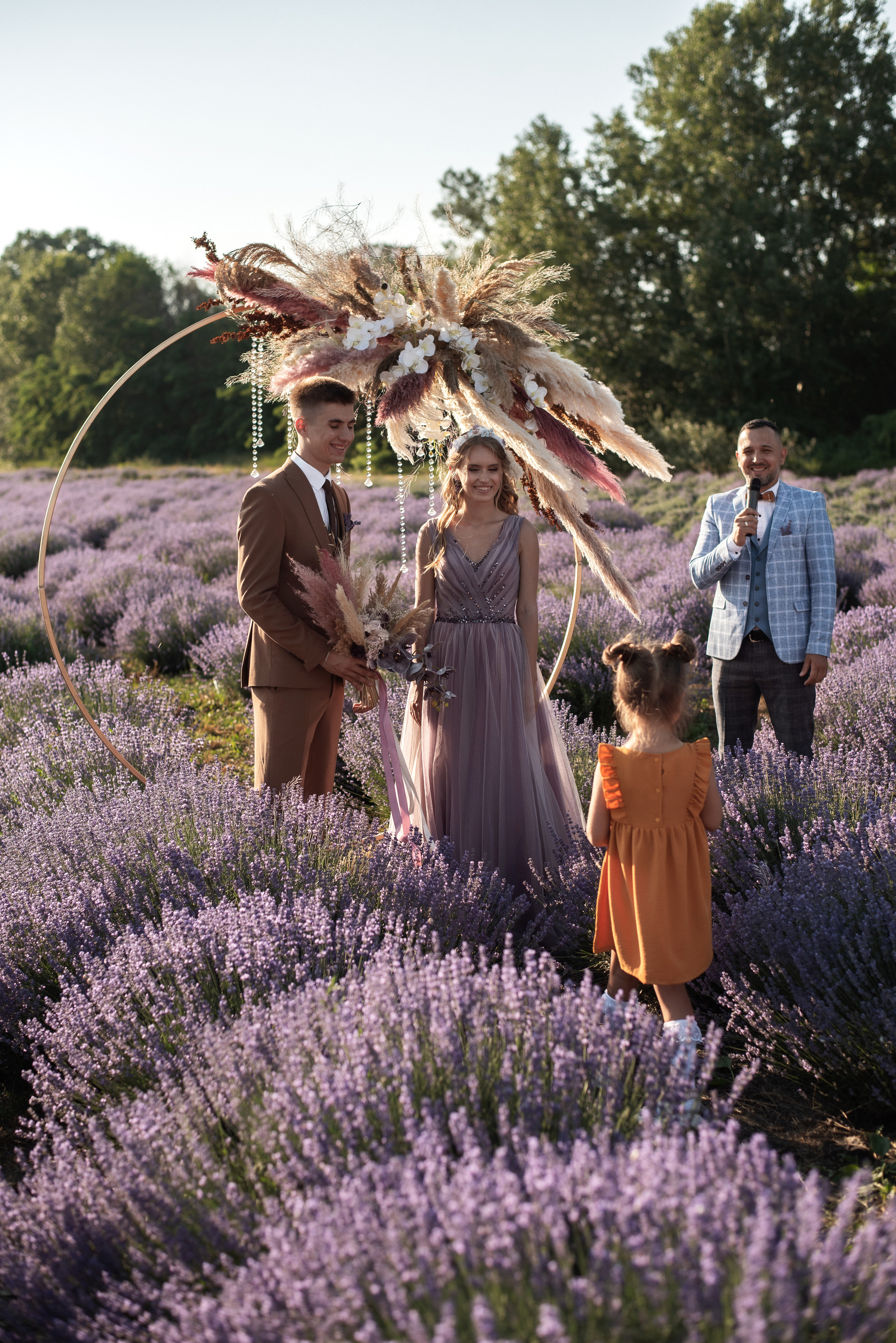Лавандовое поле. Выездная церемония. Свадебный фотограф Анна Хочева