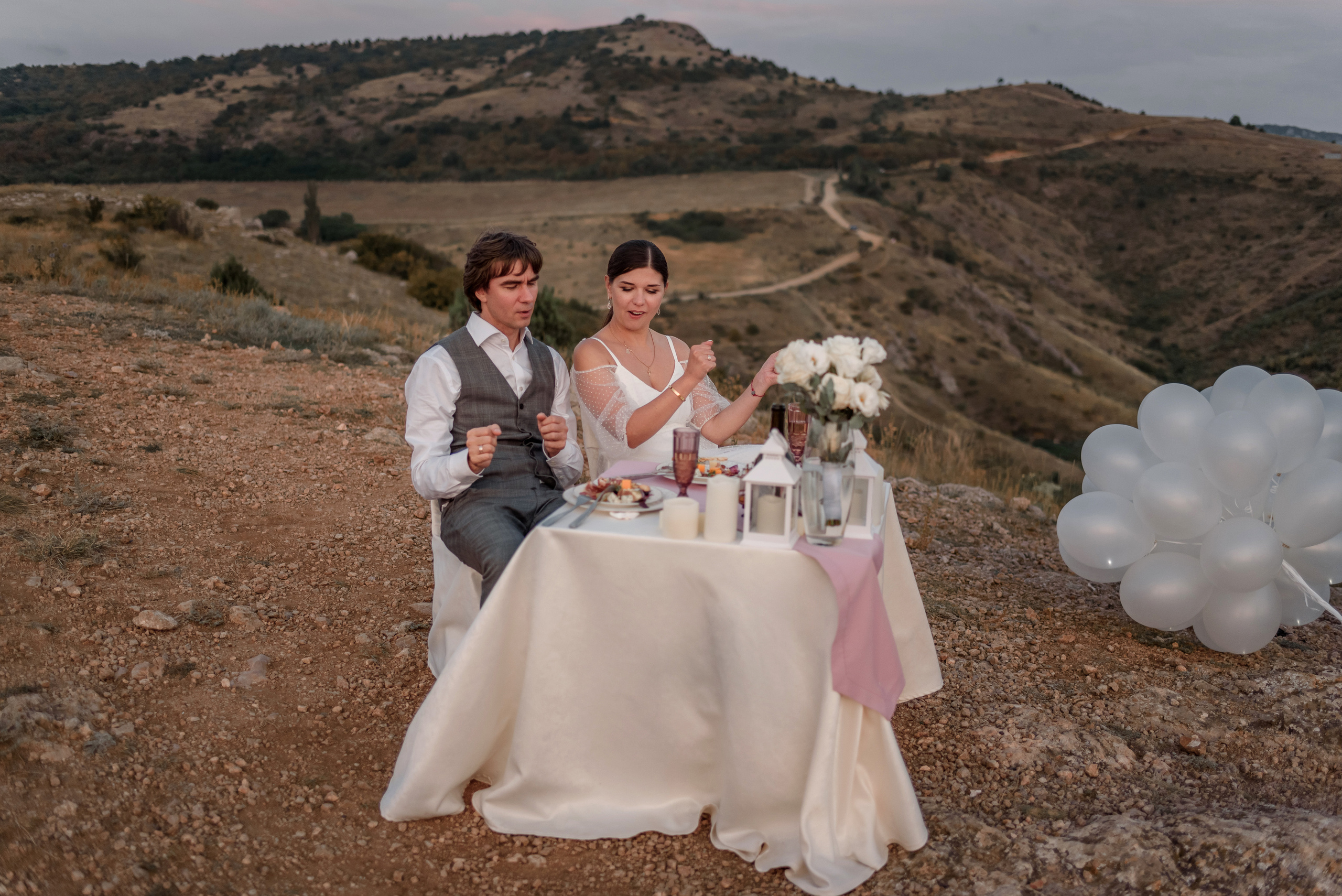 Сергей и Юля. Закат в Балаклаве. Свадебный фотограф Анна Хочева