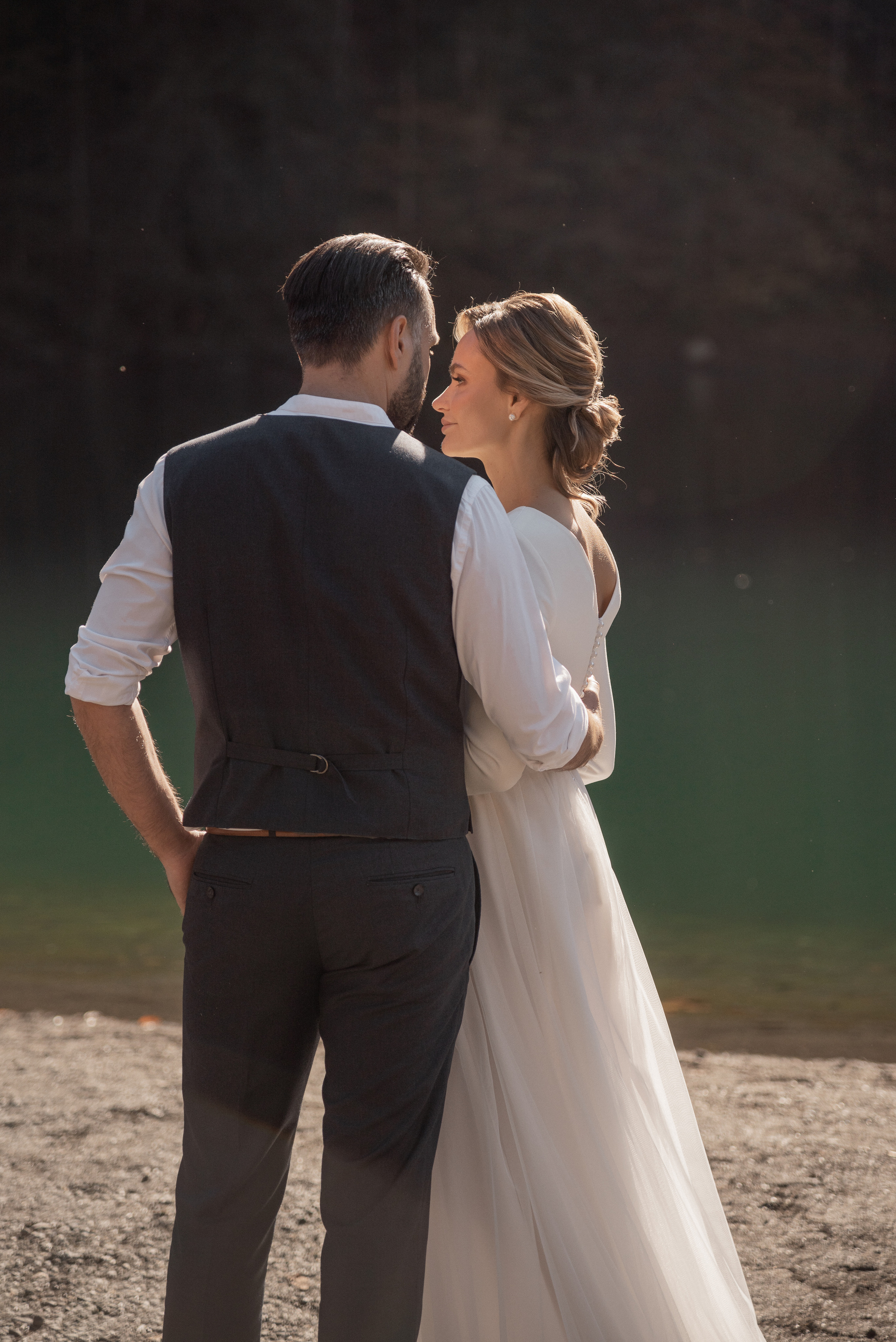 На озере в горах. Свадебный фотограф Анна Хочева