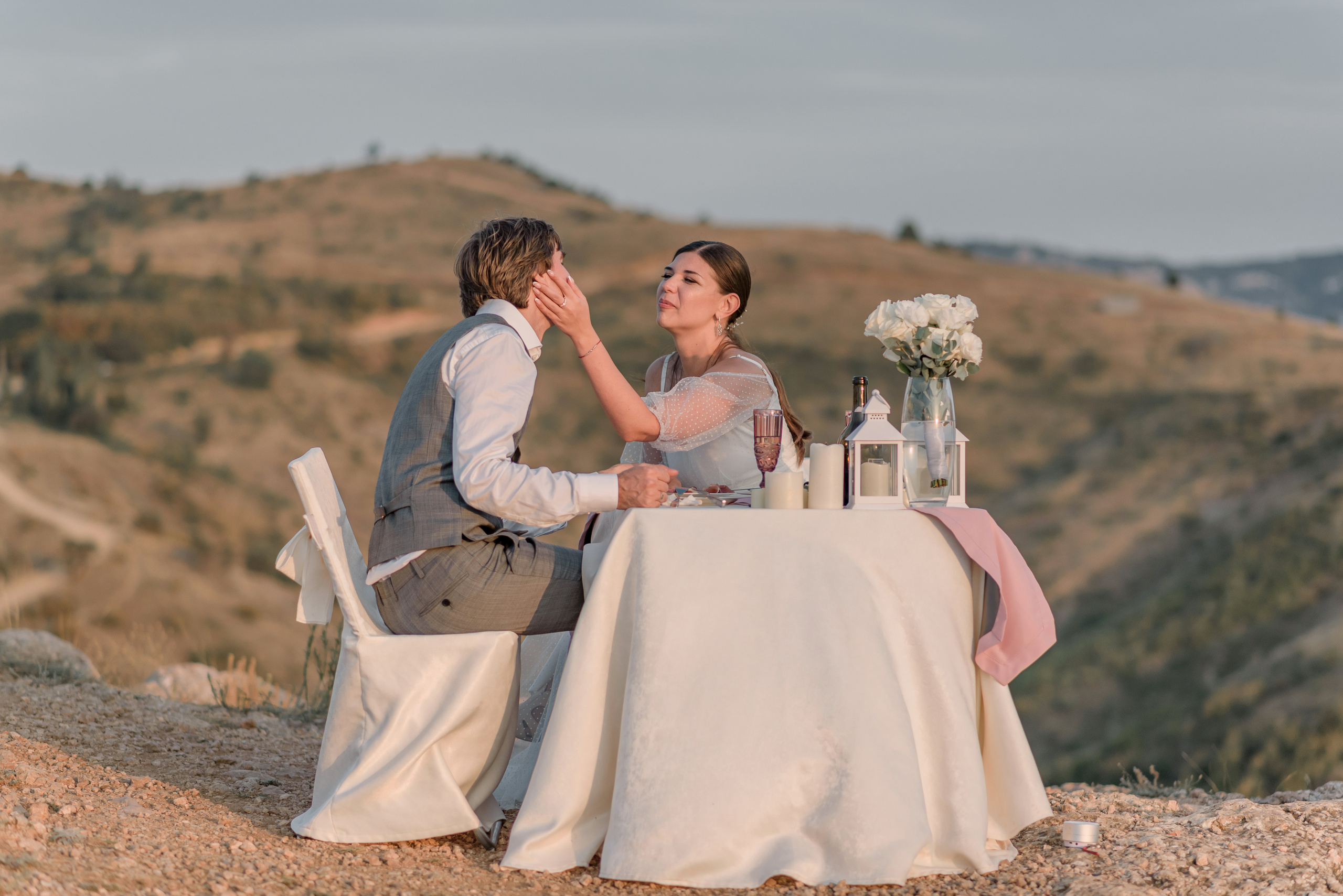 Сергей и Юля. Закат в Балаклаве. Свадебный фотограф Анна Хочева