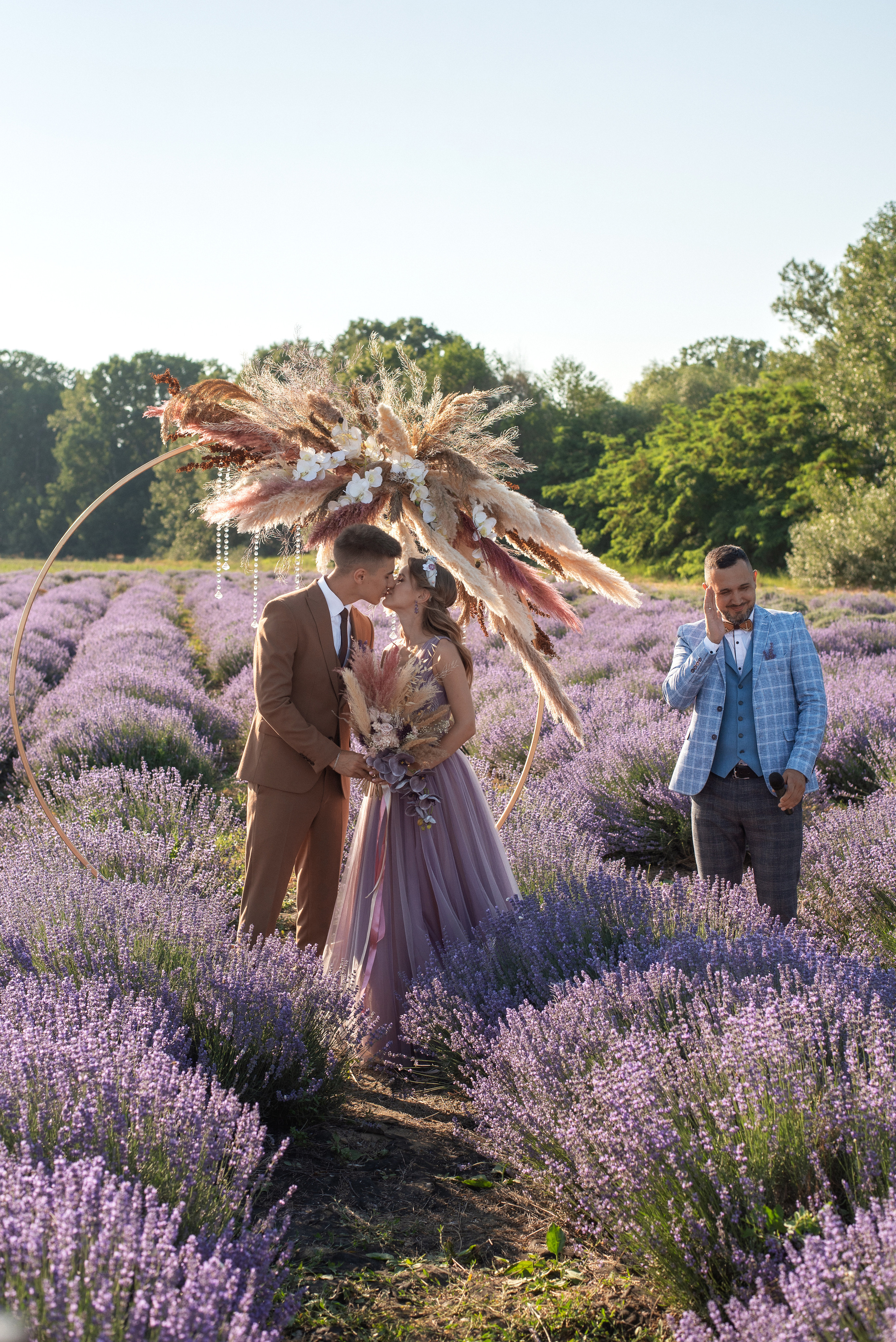 Лавандовое поле. Выездная церемония. Свадебный фотограф Анна Хочева