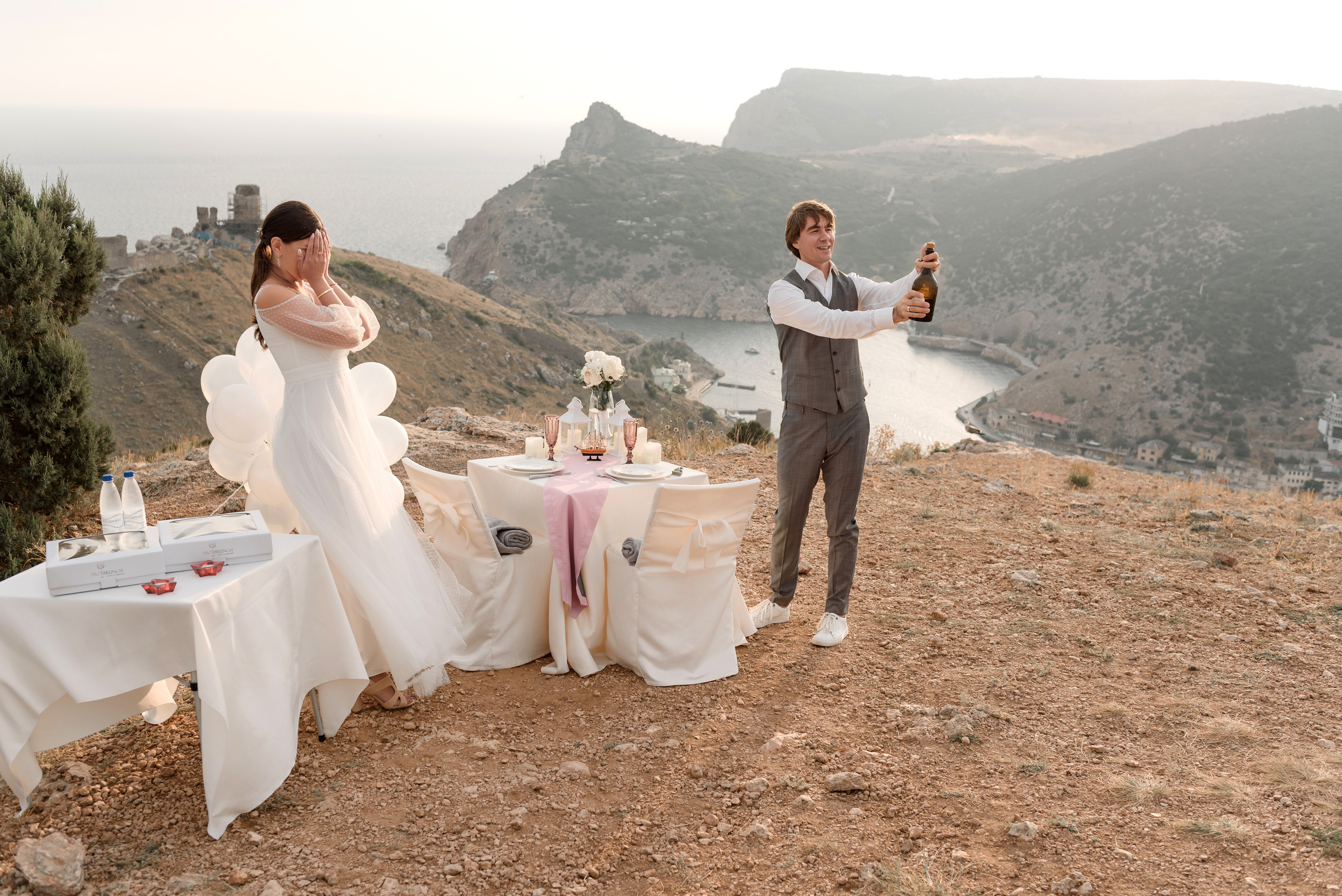 Сергей и Юля. Закат в Балаклаве. Свадебный фотограф Анна Хочева