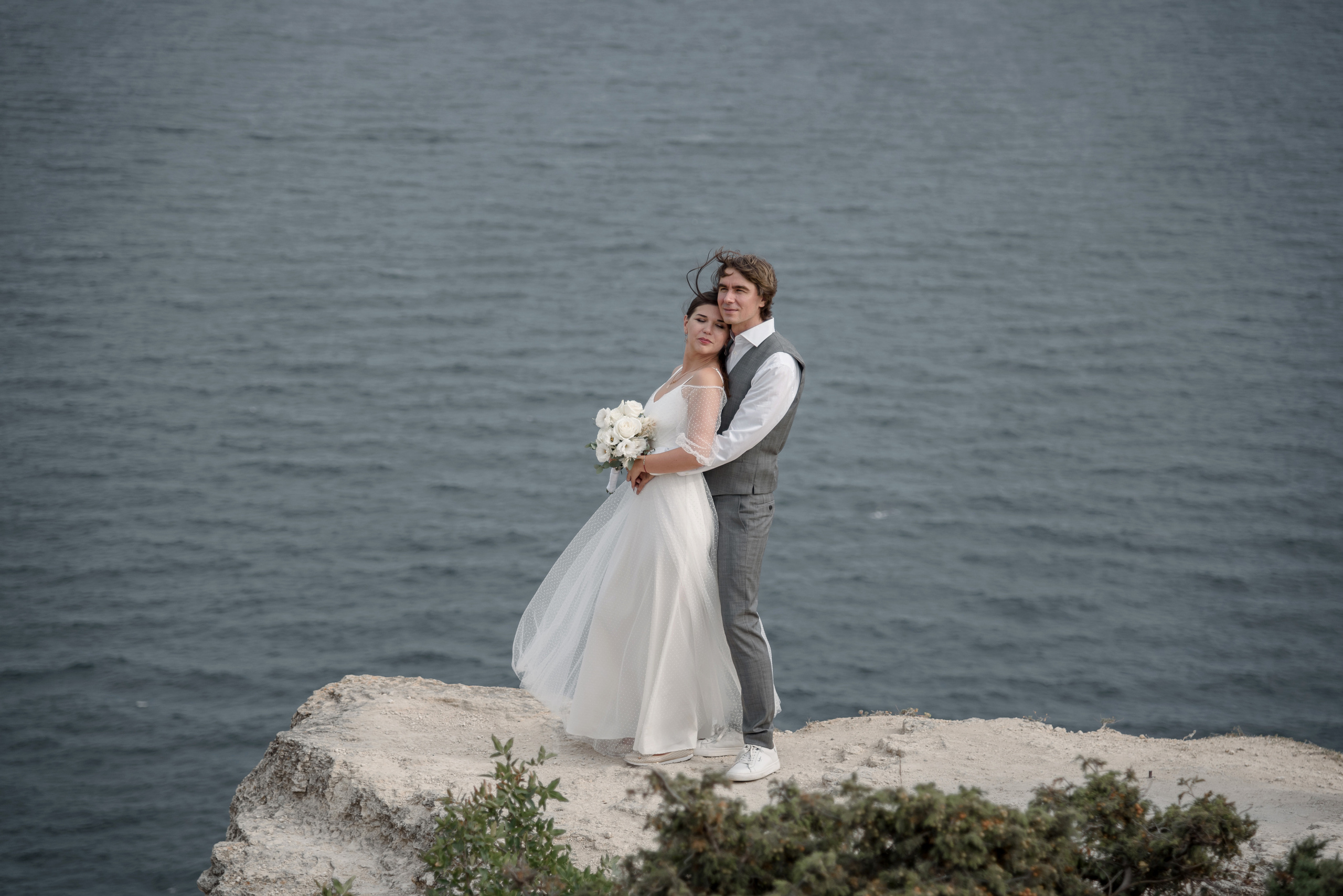 Сергей и Юля. Закат в Балаклаве. Свадебный фотограф Анна Хочева