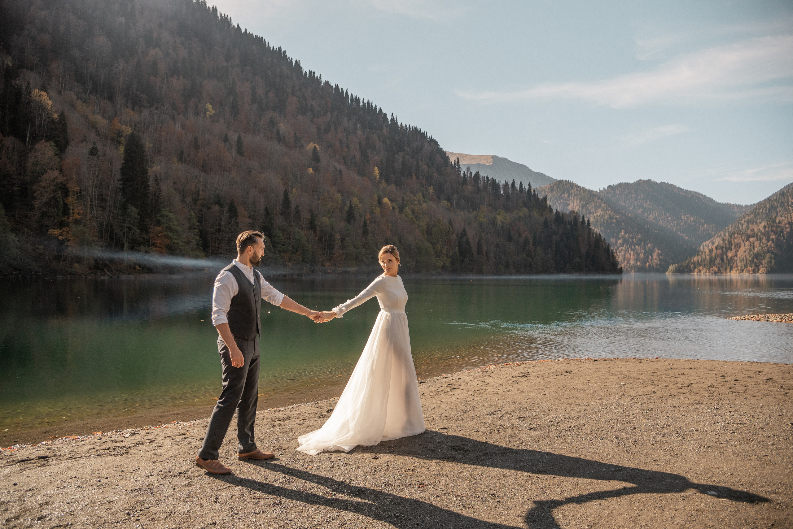 На озере в горах. Свадебный фотограф Анна Хочева