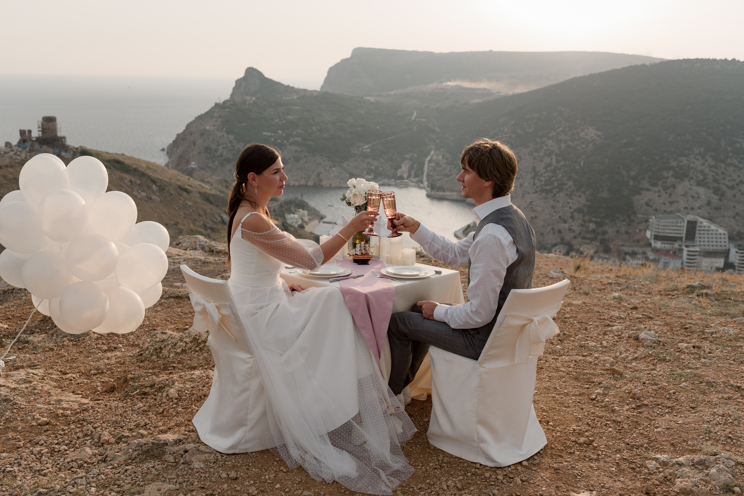 Сергей и Юля. Закат в Балаклаве. Свадебный фотограф Анна Хочева