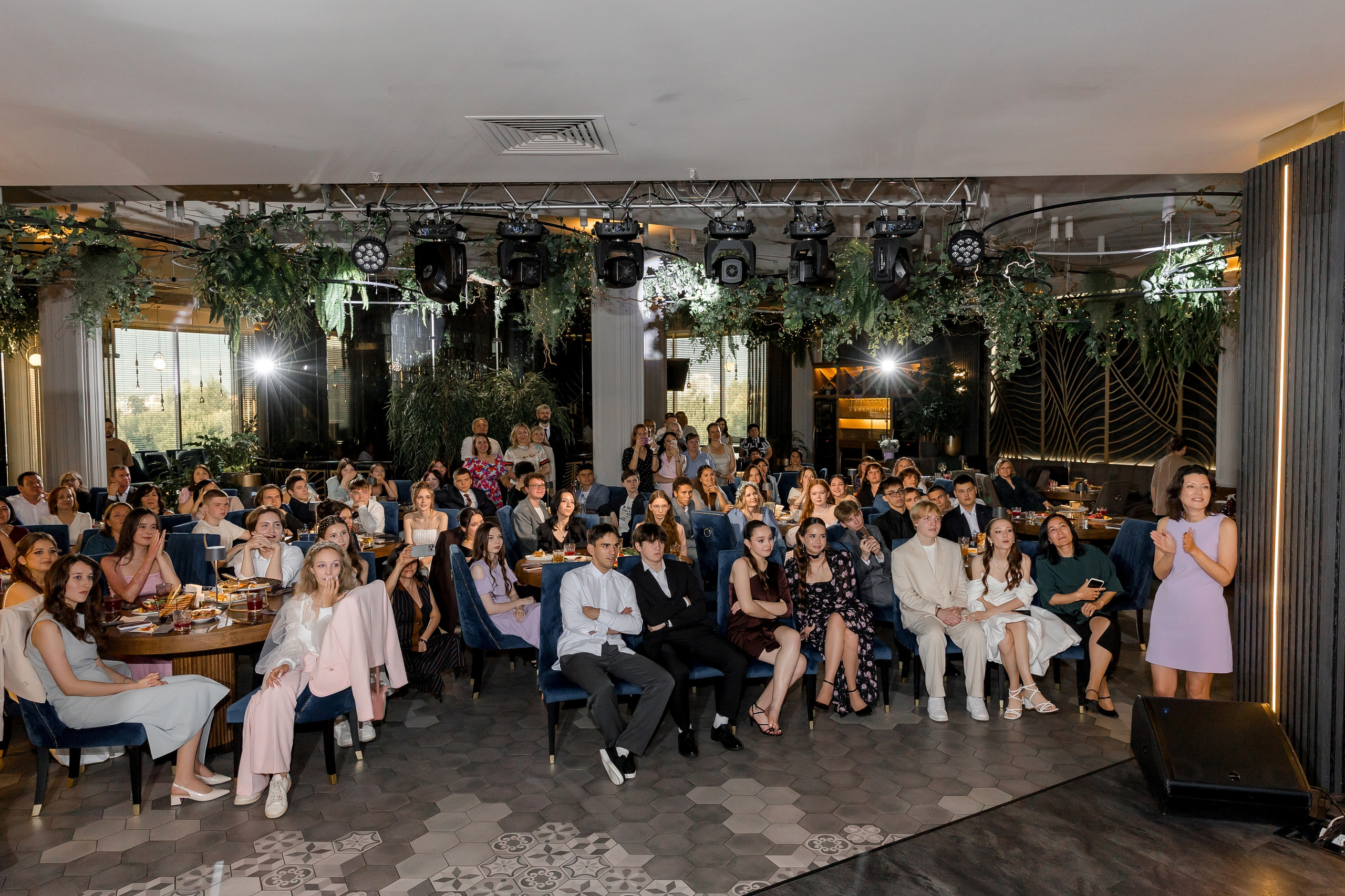 ВЫПУСКНОЙ CHEESERIA-Гимназия 33. Свадебный и семейный фотограф Динар Гильмутдинов