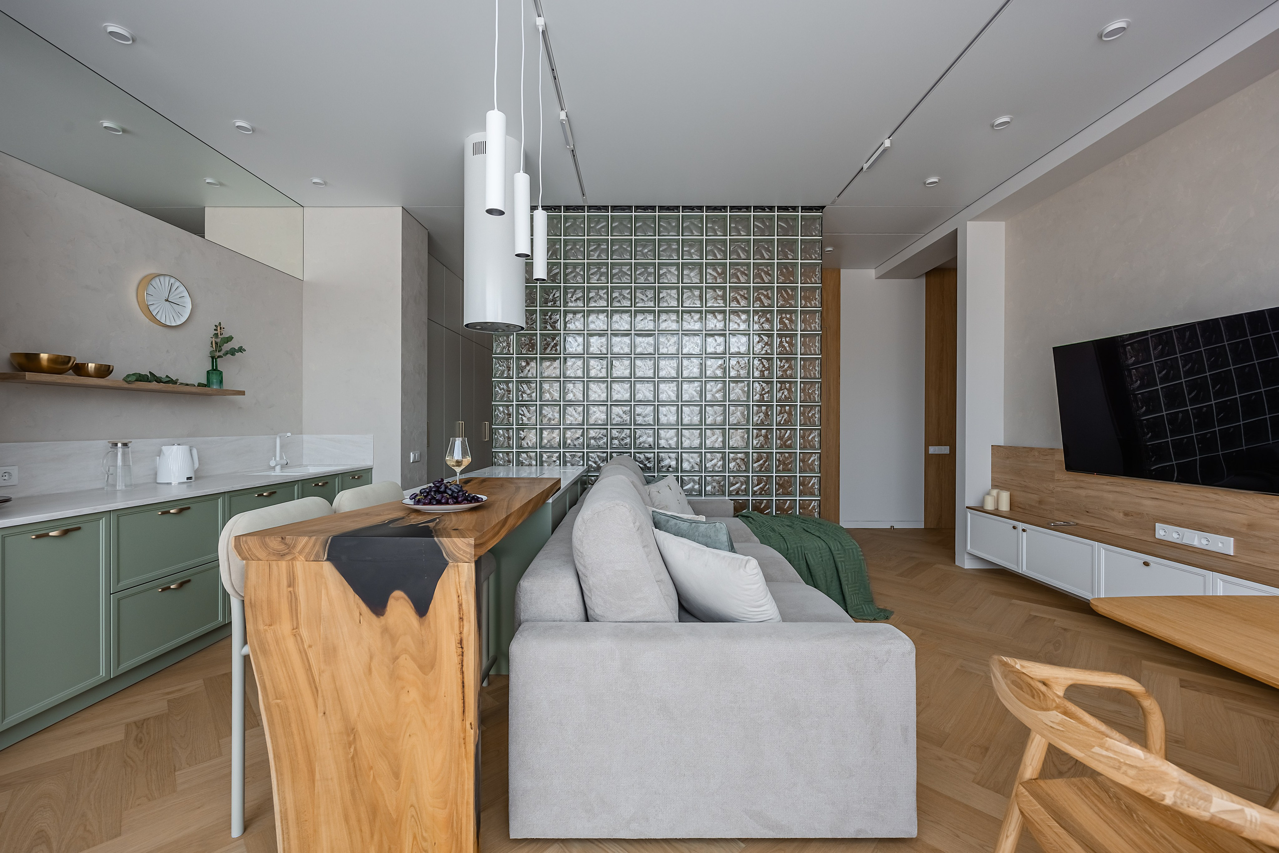 ЖК «Европа». Фотограф и видеограф в Улан-Удэ: Аюна Габагуева и Артём Шаханов