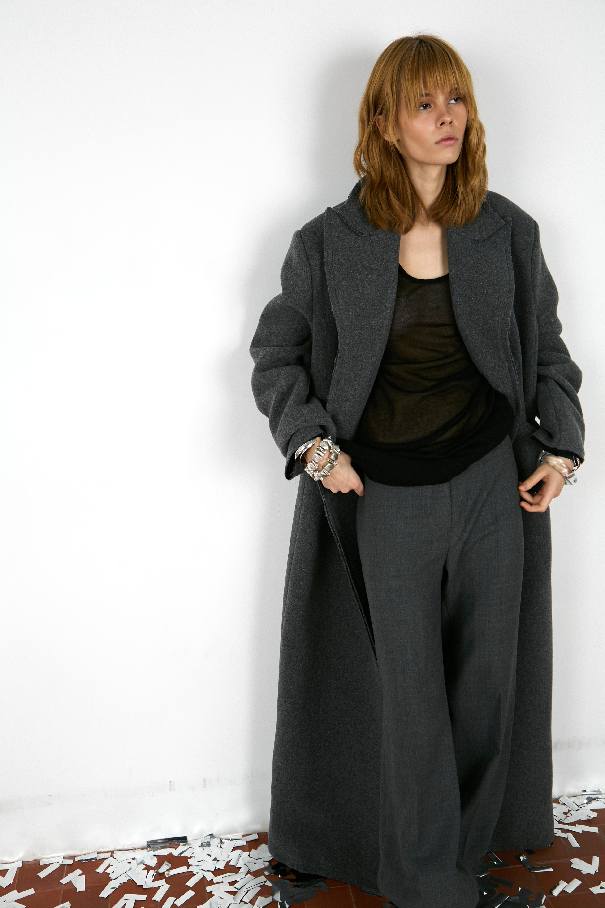 Ouvert. Arina Kharakhashian