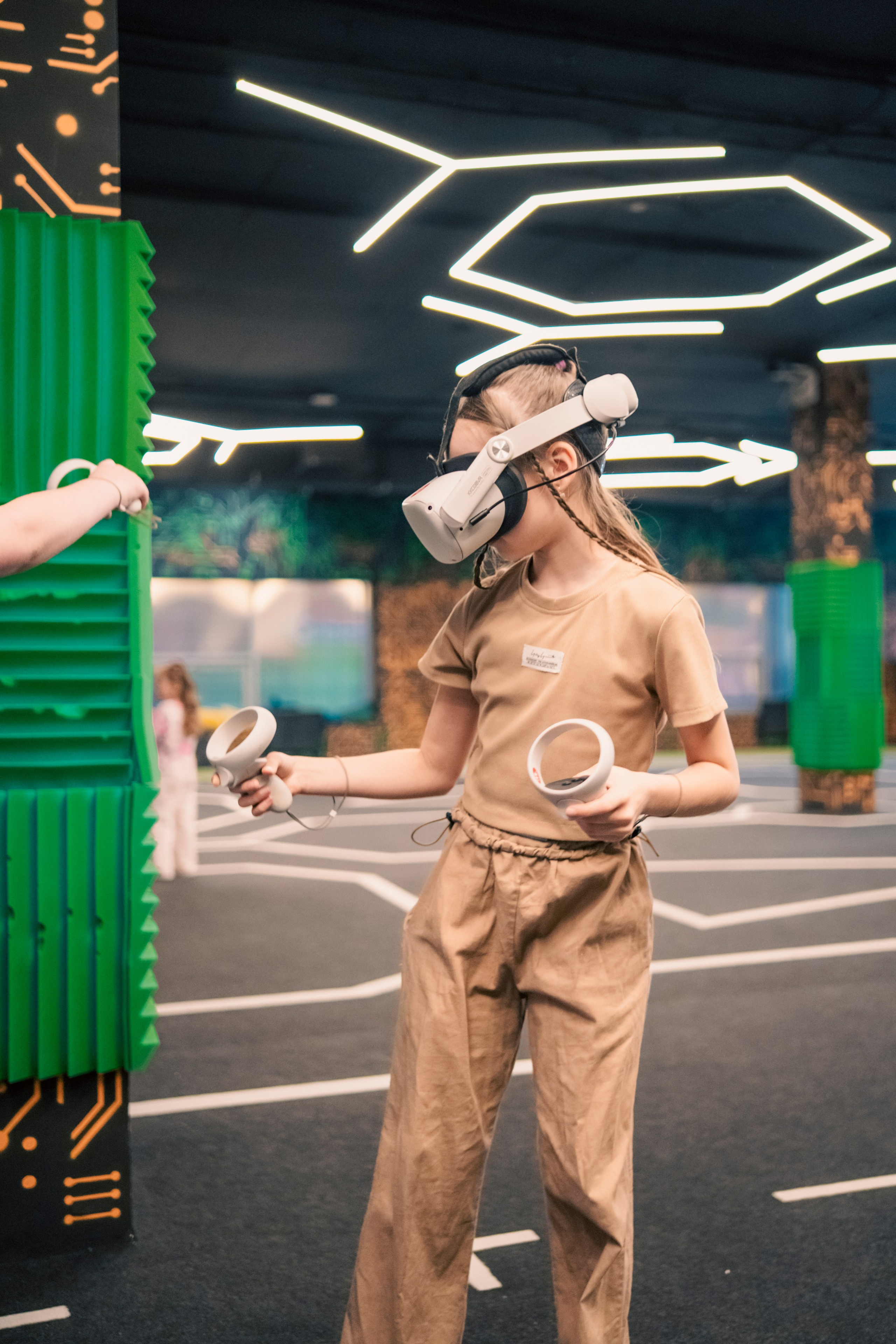 VR April-May. Felixtones