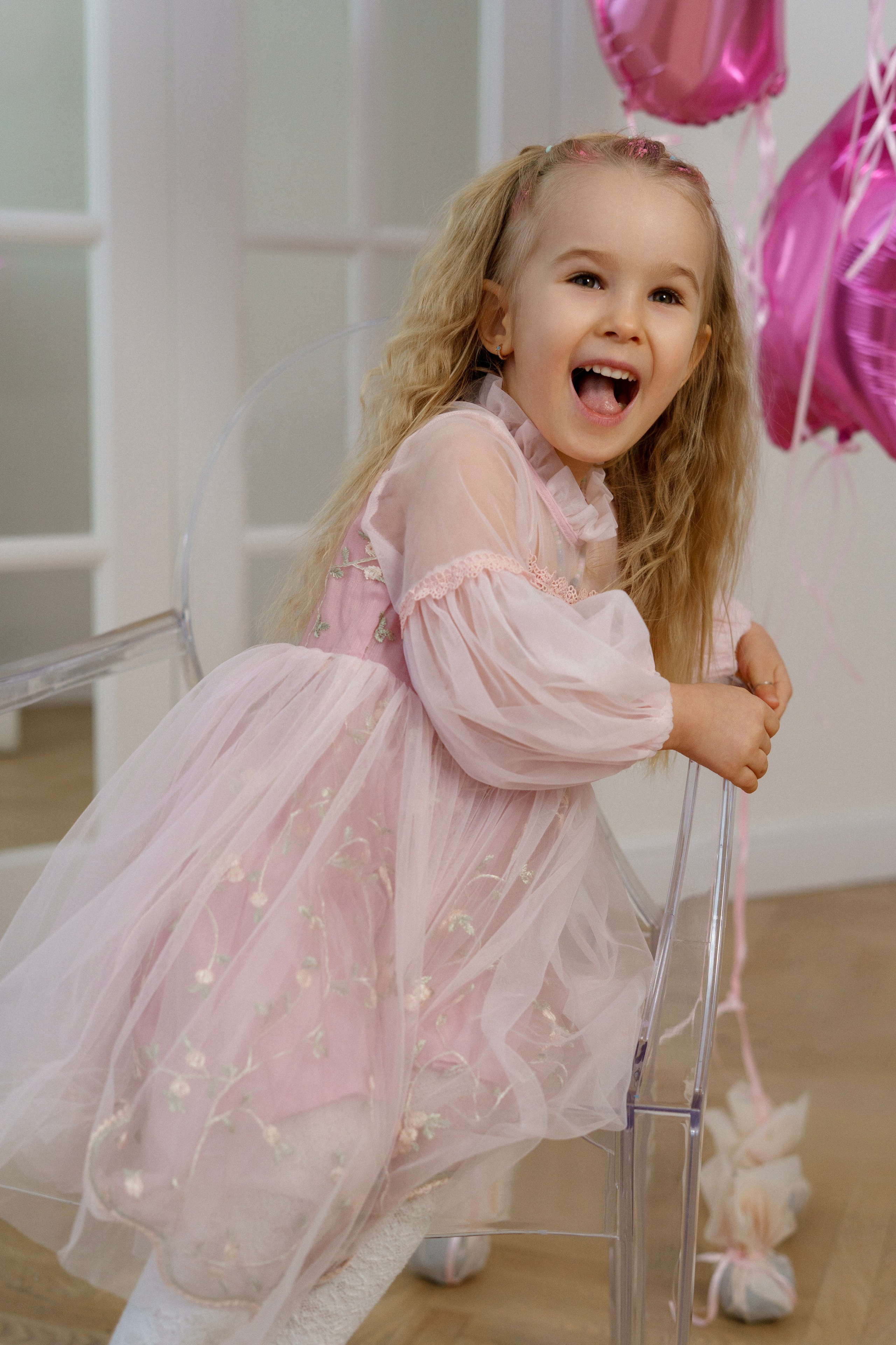 Вика и Алиса. Главная