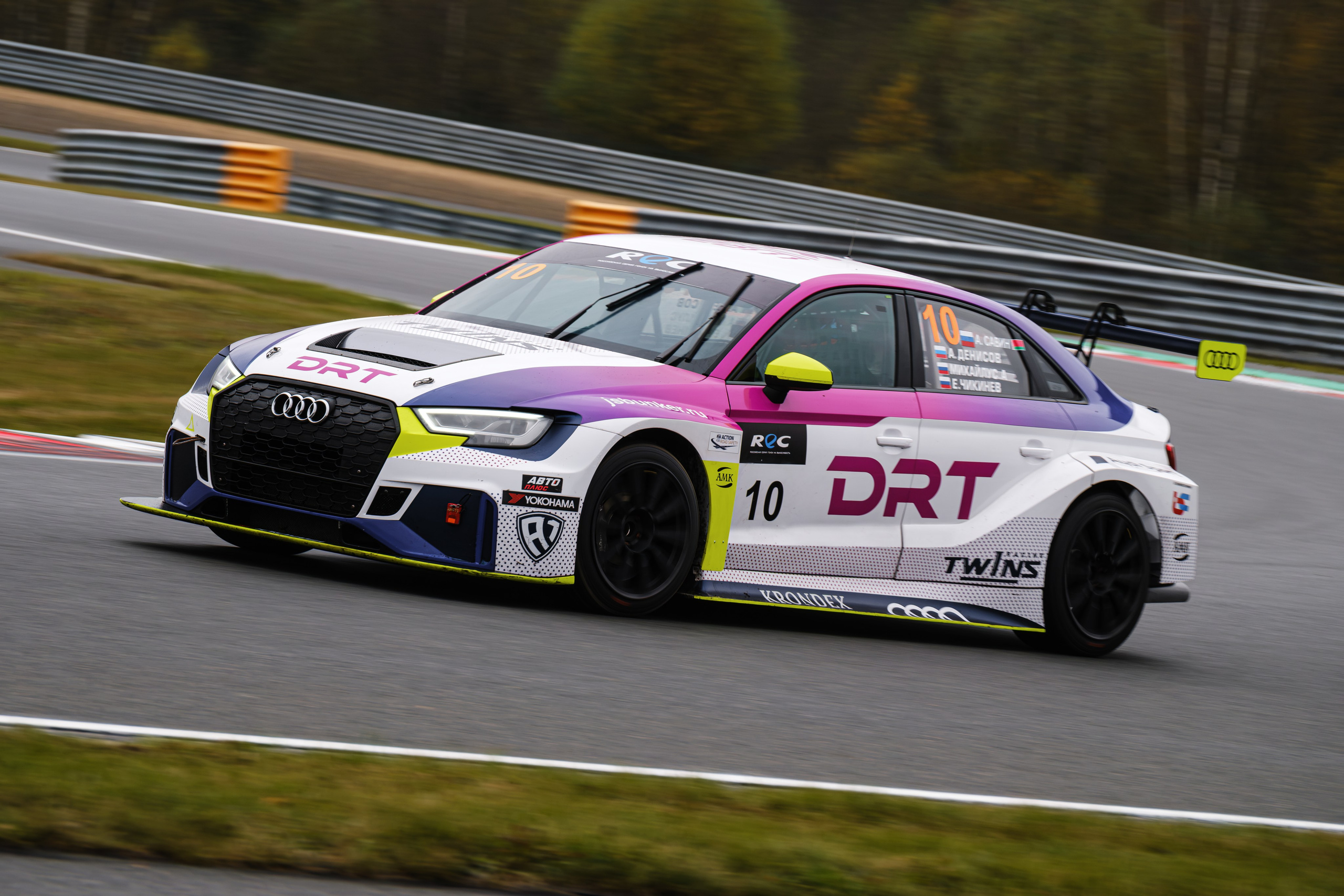 Российская серия гонок на выносливость. Авто и мотоспорт — фотограф Антон Медведев iCoguar