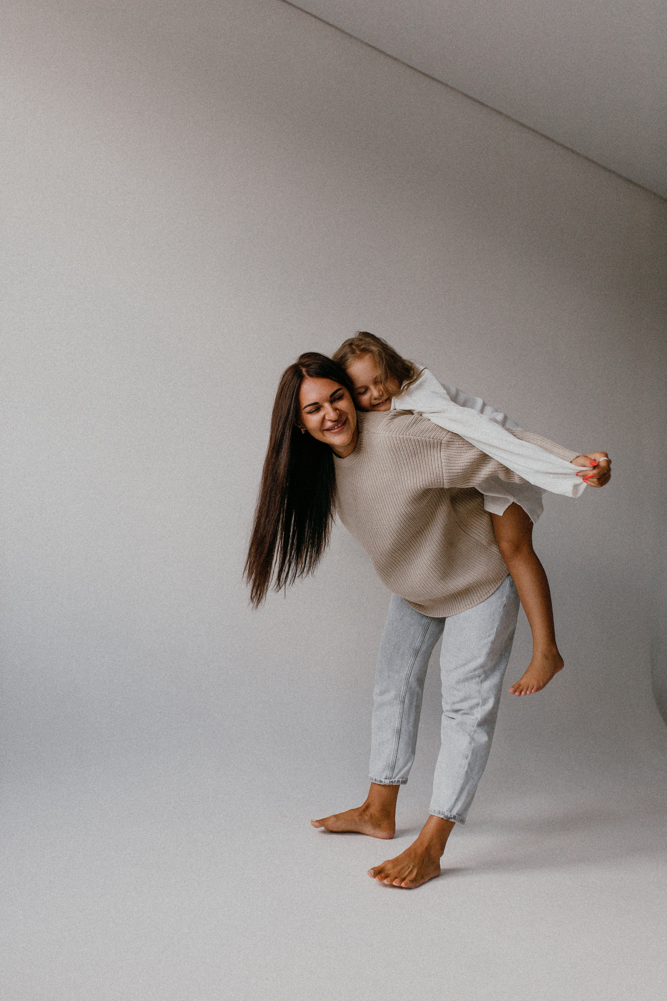 Есения и мама. Семейный фотограф Губкин/Старый Оскол