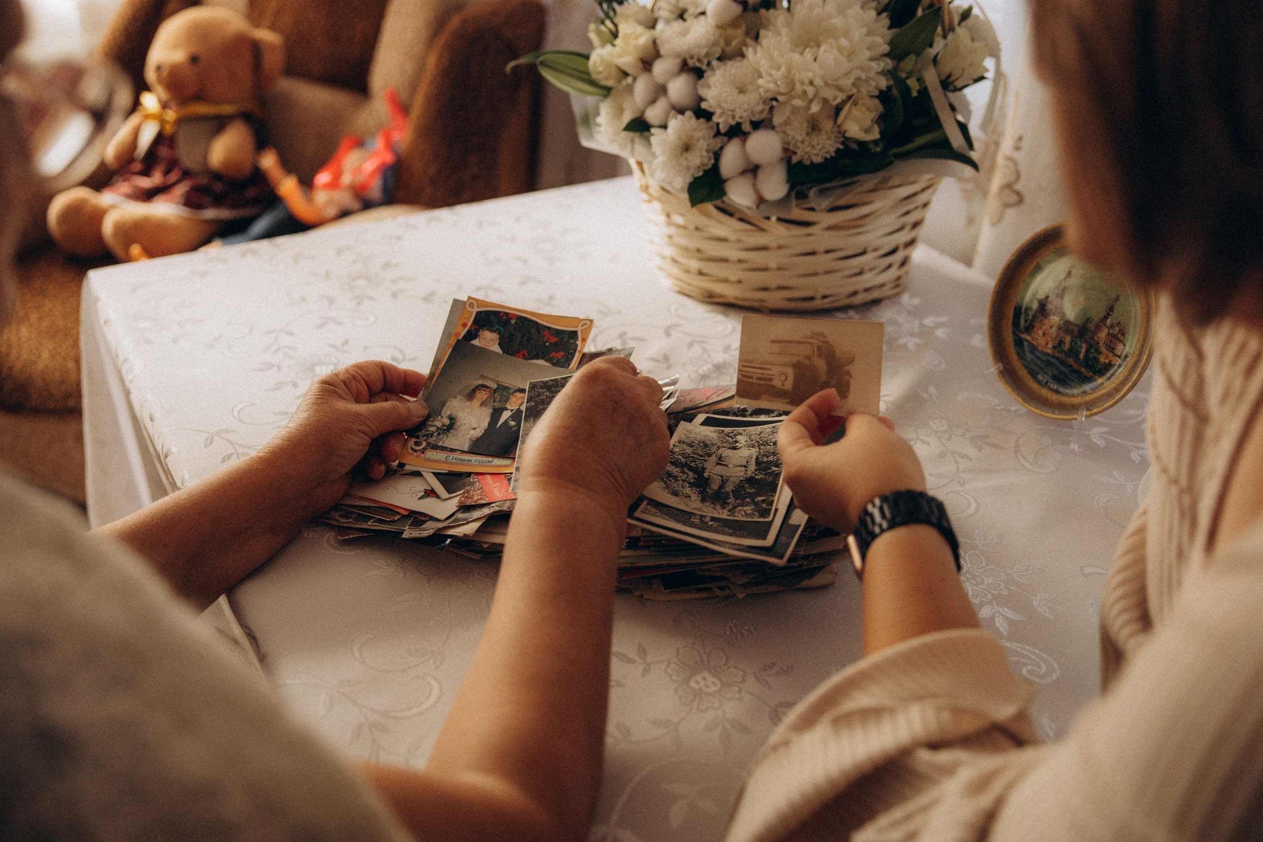 Аня и бабушка. Семейный фотограф Губкин/Старый Оскол