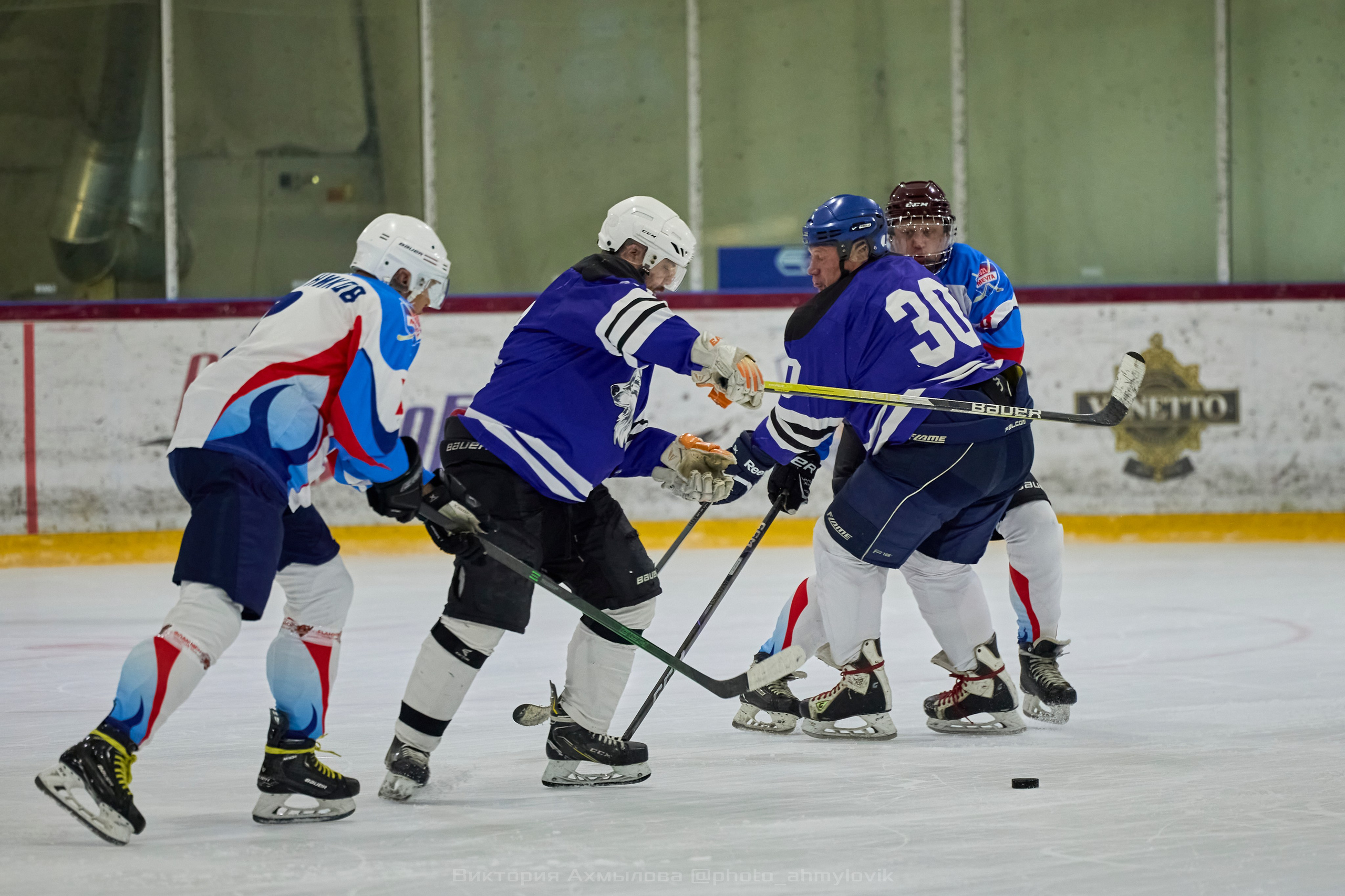 27.04.2025 Северная хоккейная лига. Финал Play-off дивизион Рыцарь. Виктория Ахмылова. Фотограф в Москве