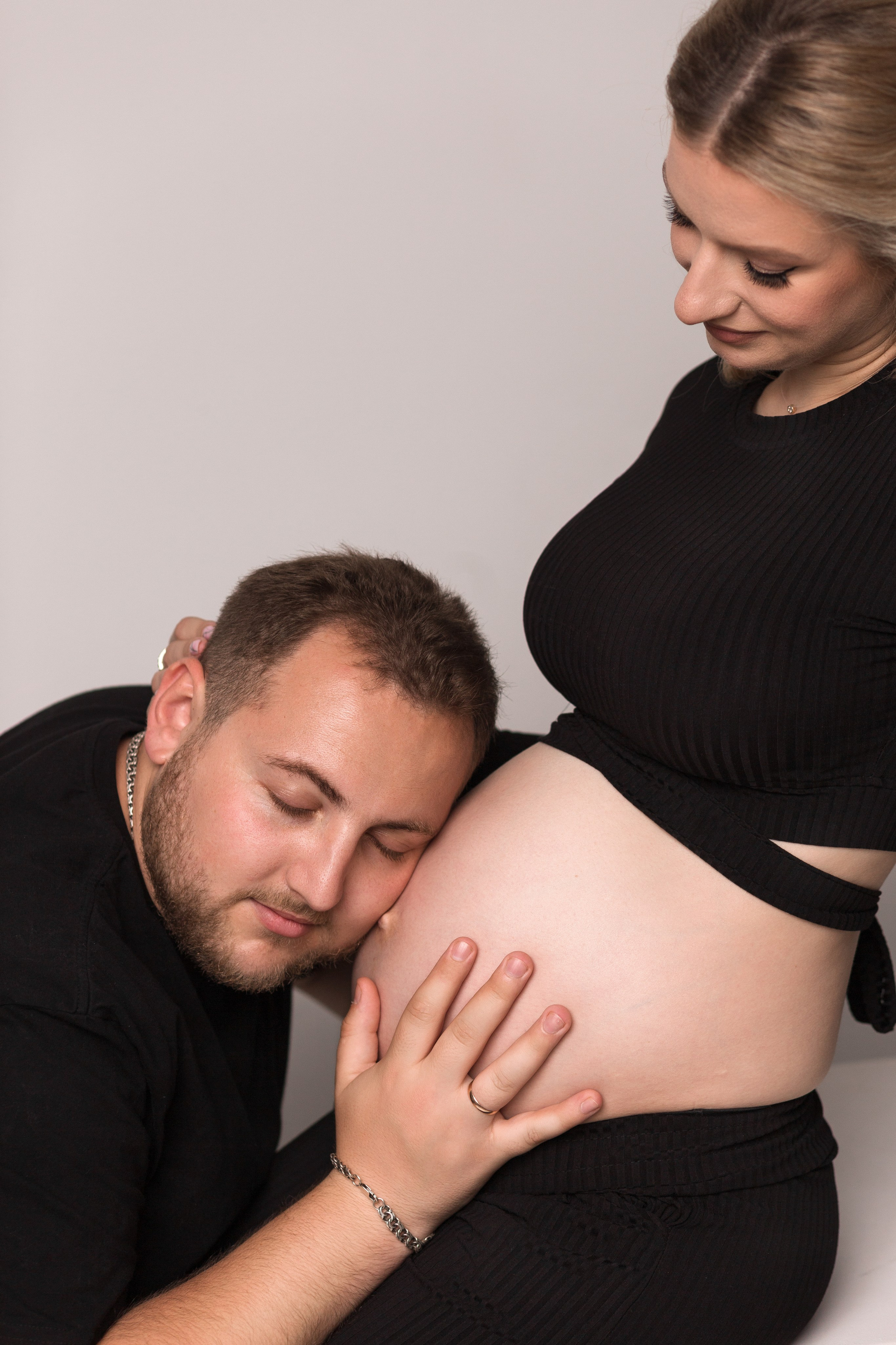 Фотосессия беременности в Омске. Фотограф новорожденных в Омске Анастасия Моисеева