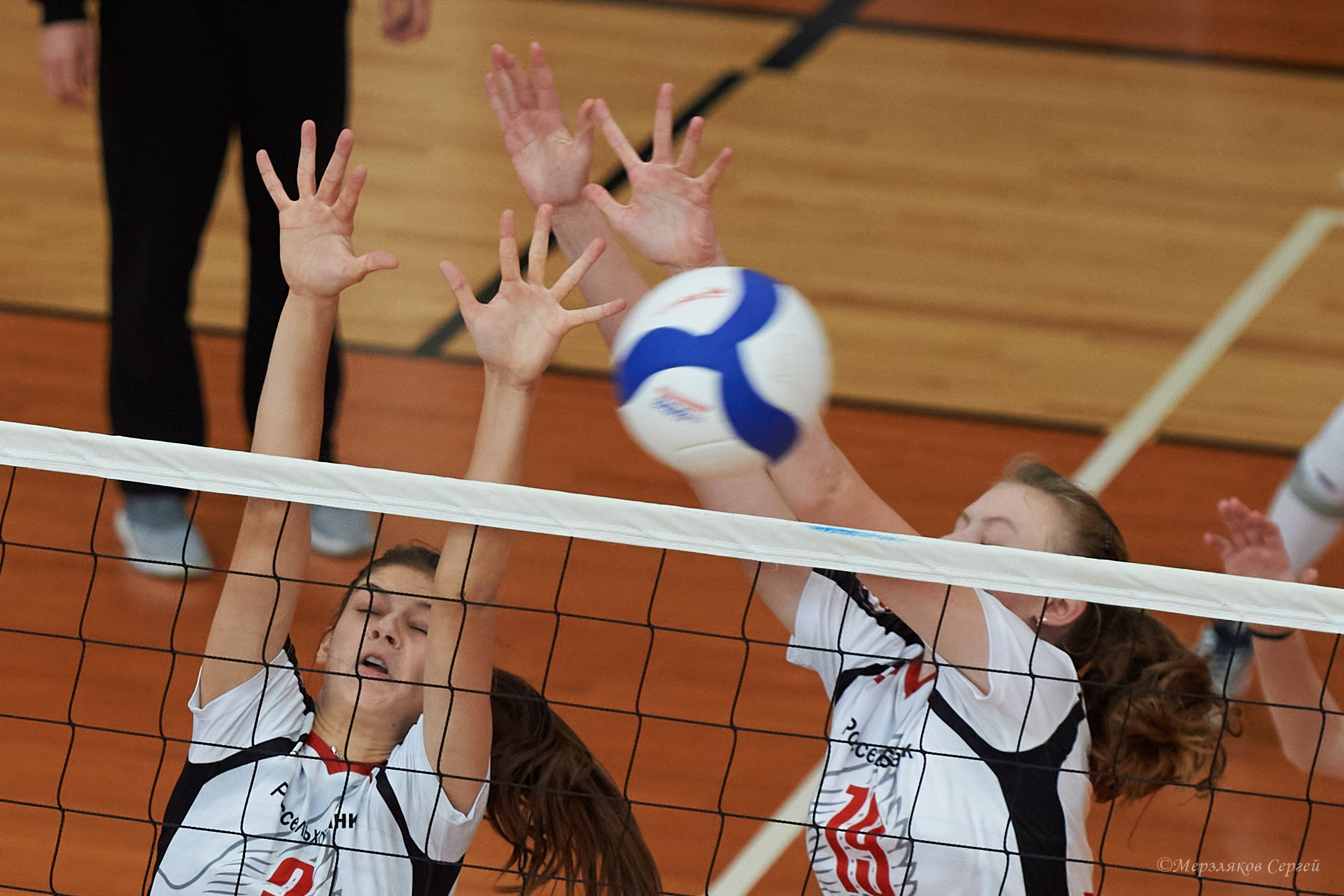 Локоволей — 2023 Ижевск ноябрь 2023. Спортивный репортажный фотограф в Ижевске Сергей Мерзляков