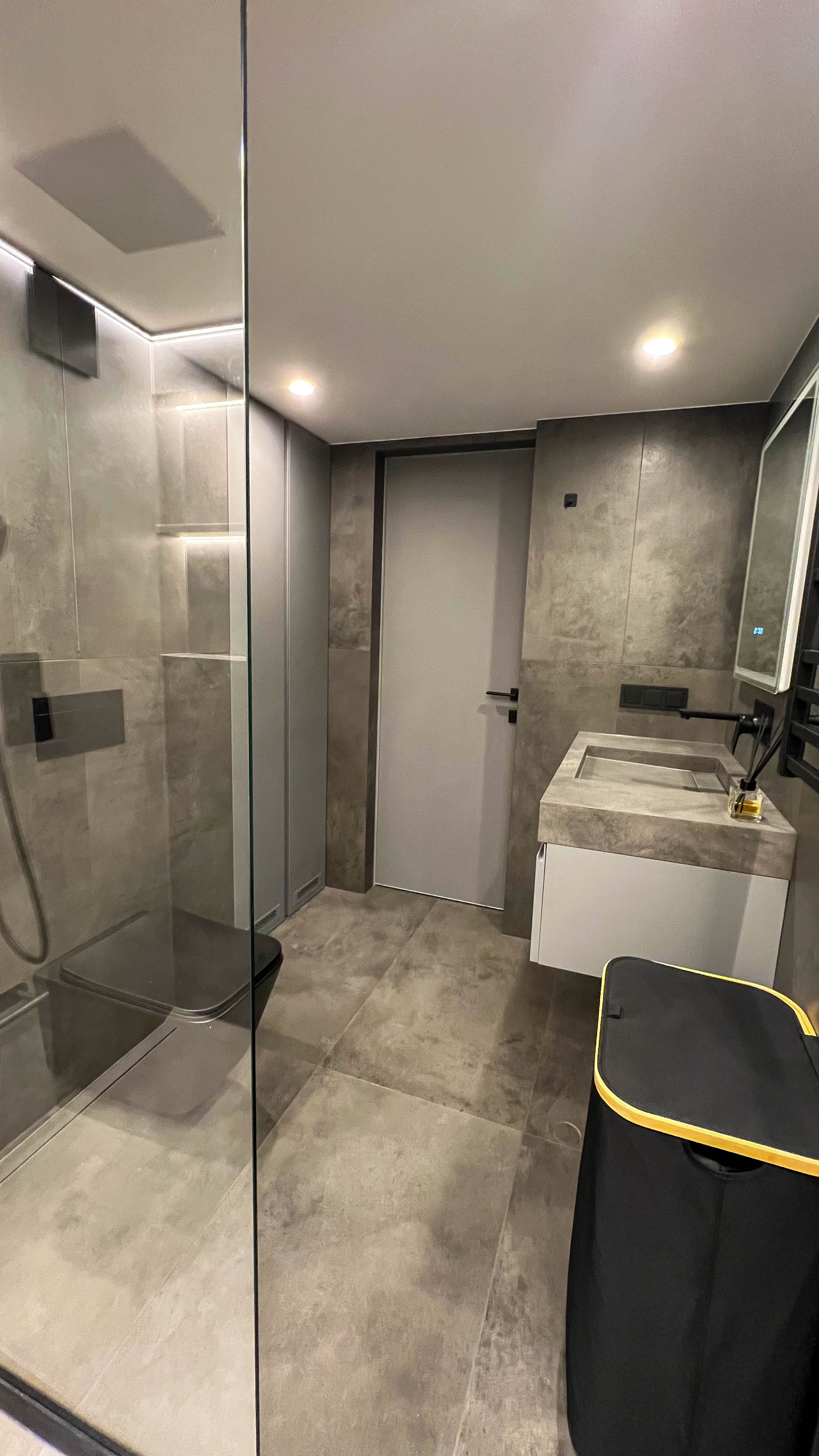 The apartment is on two levels. Fotograf Dmitrii Donets