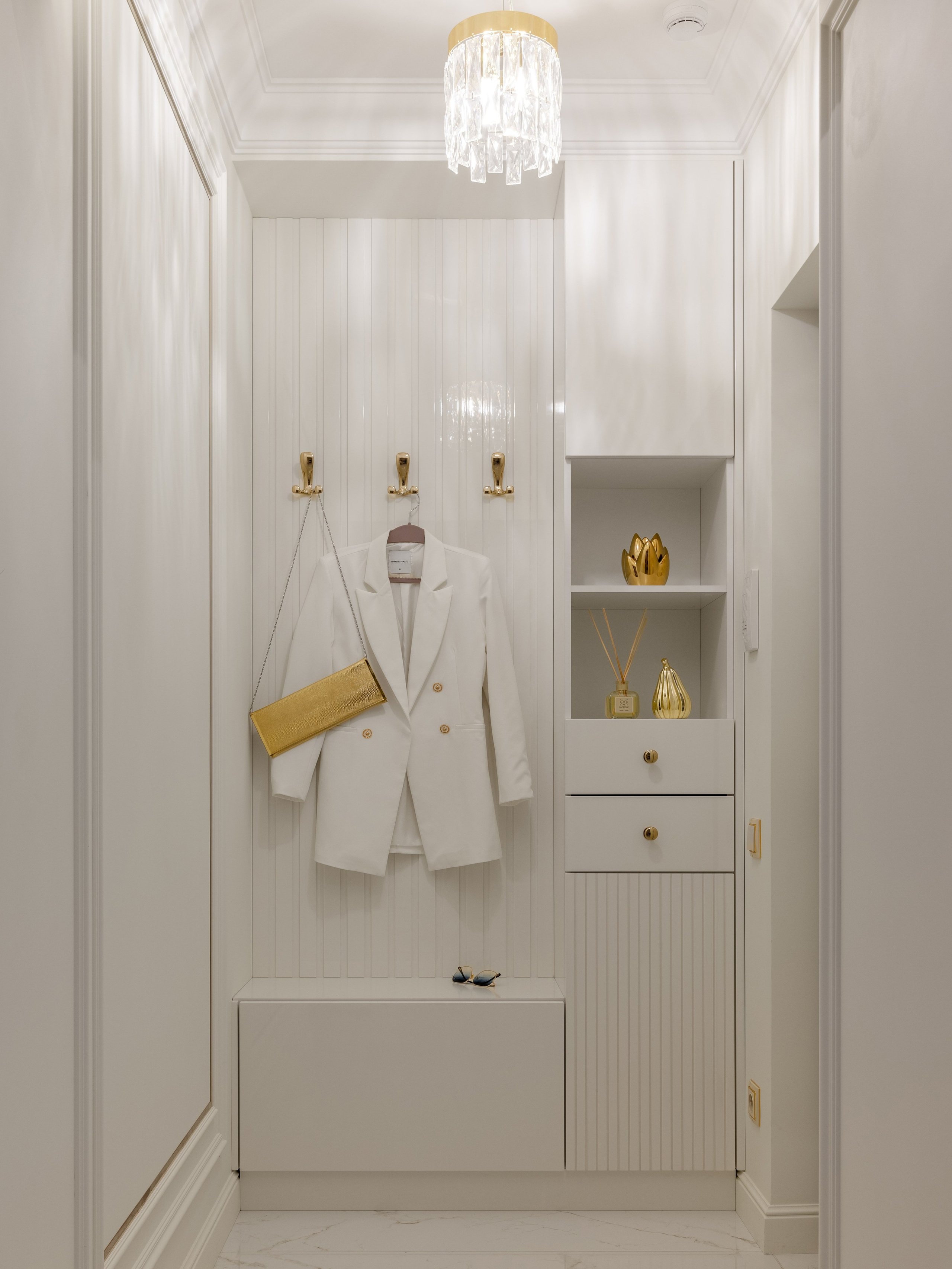 Дизайн проект Екатерины Бондаревой @atmosfera_sochi_studio_ Трехкомнатная квартира в ЖК "Фрукты". Интерьерный фотограф в Москве