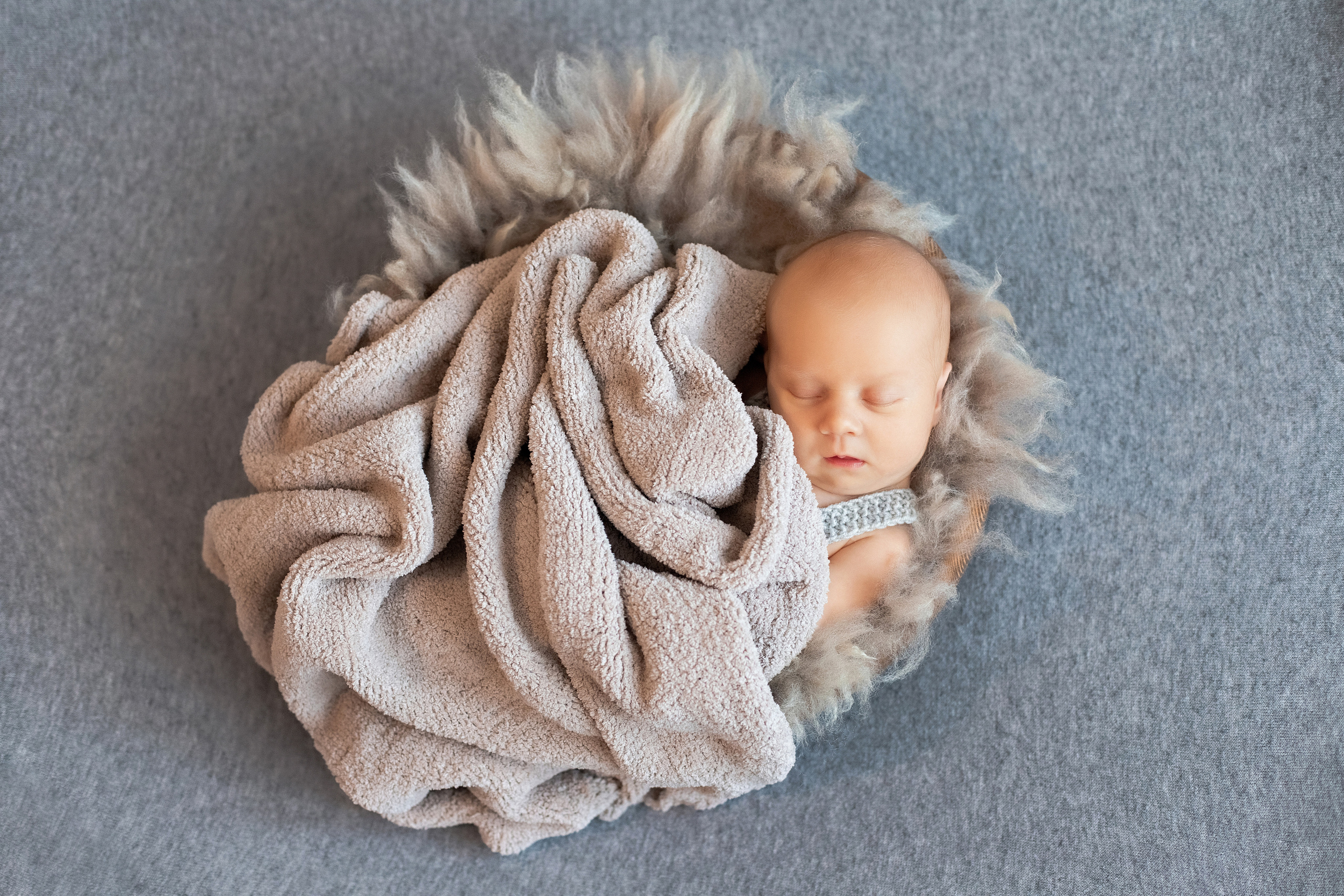 Newborn. Фотограф новорожденных в Екатеринбурге Татьяна Продан