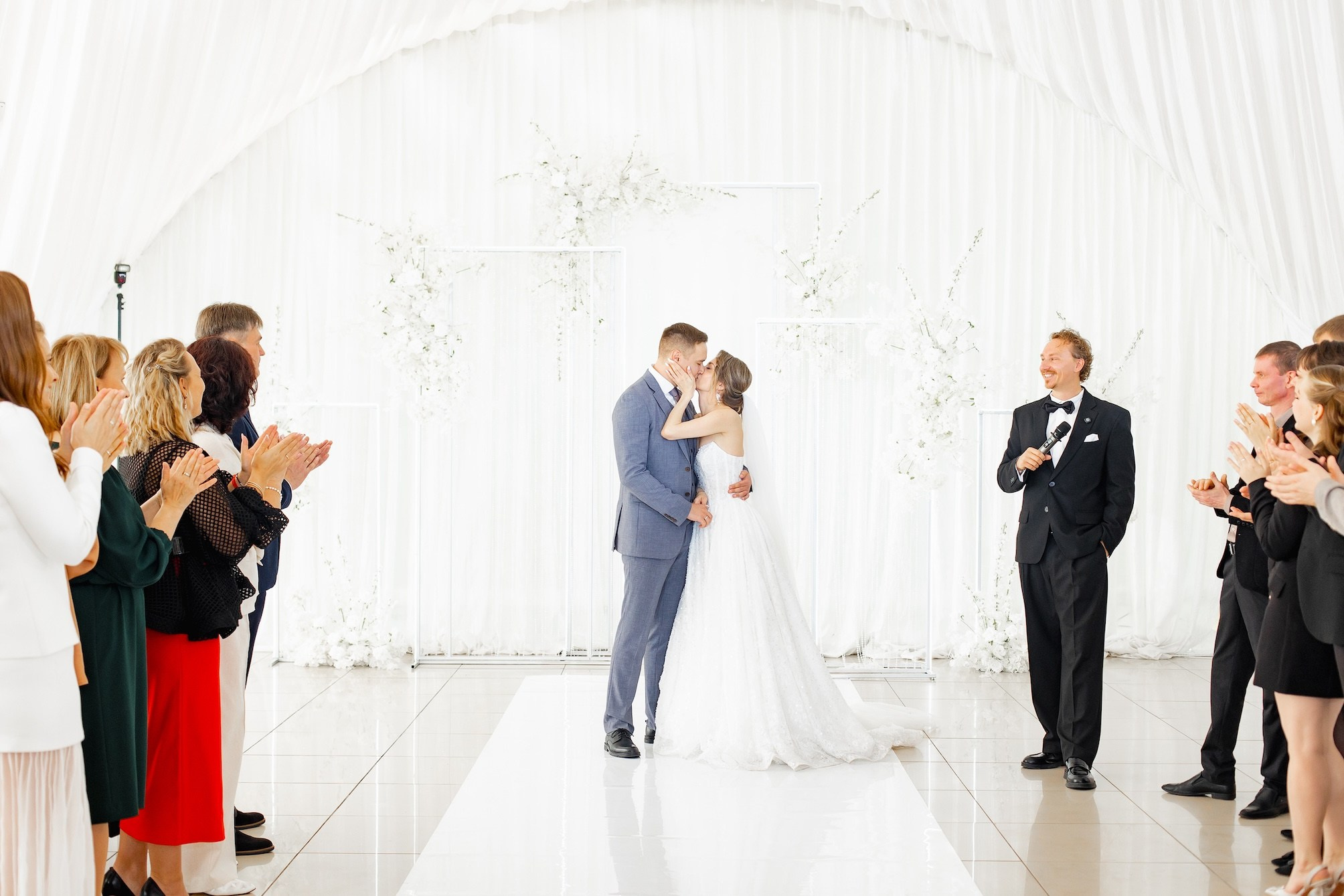 Ведущий Ураков. Подрядчики и друзья сети свадебных площадок House for wedding