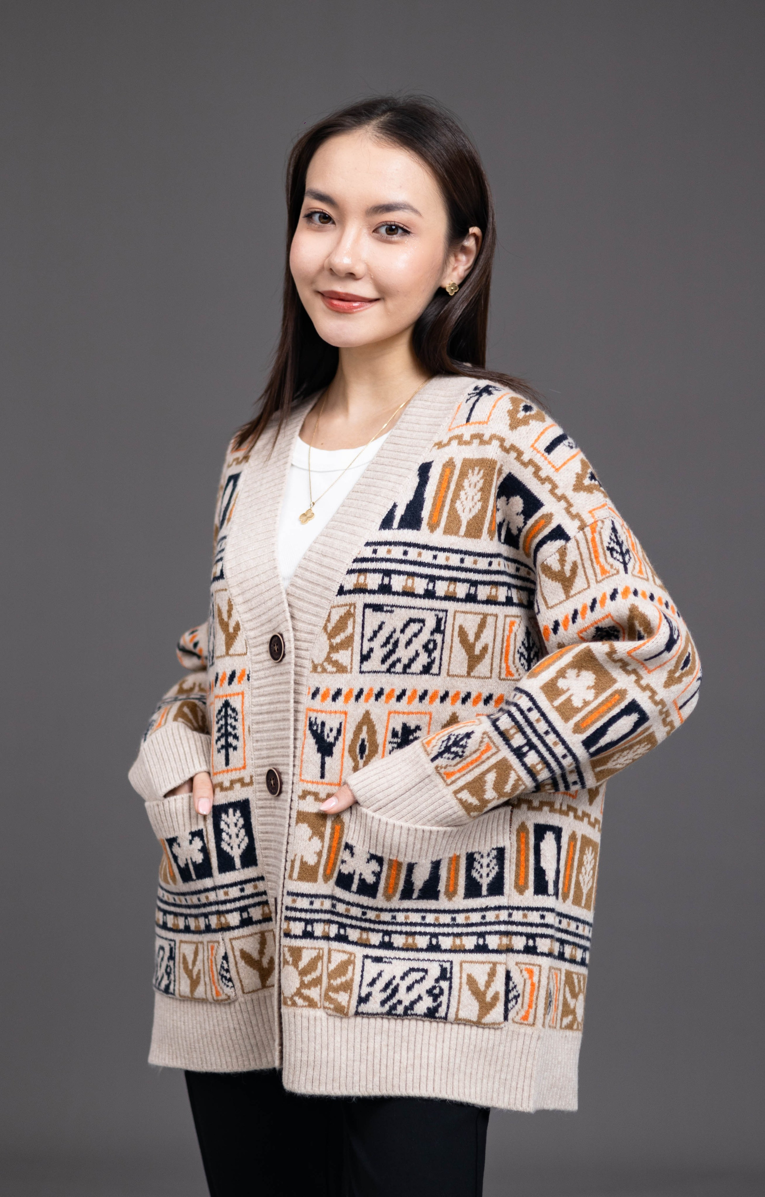 Портретная фотосессия в Алматы — индивидуальный портрет в студии. Фотограф Алматы