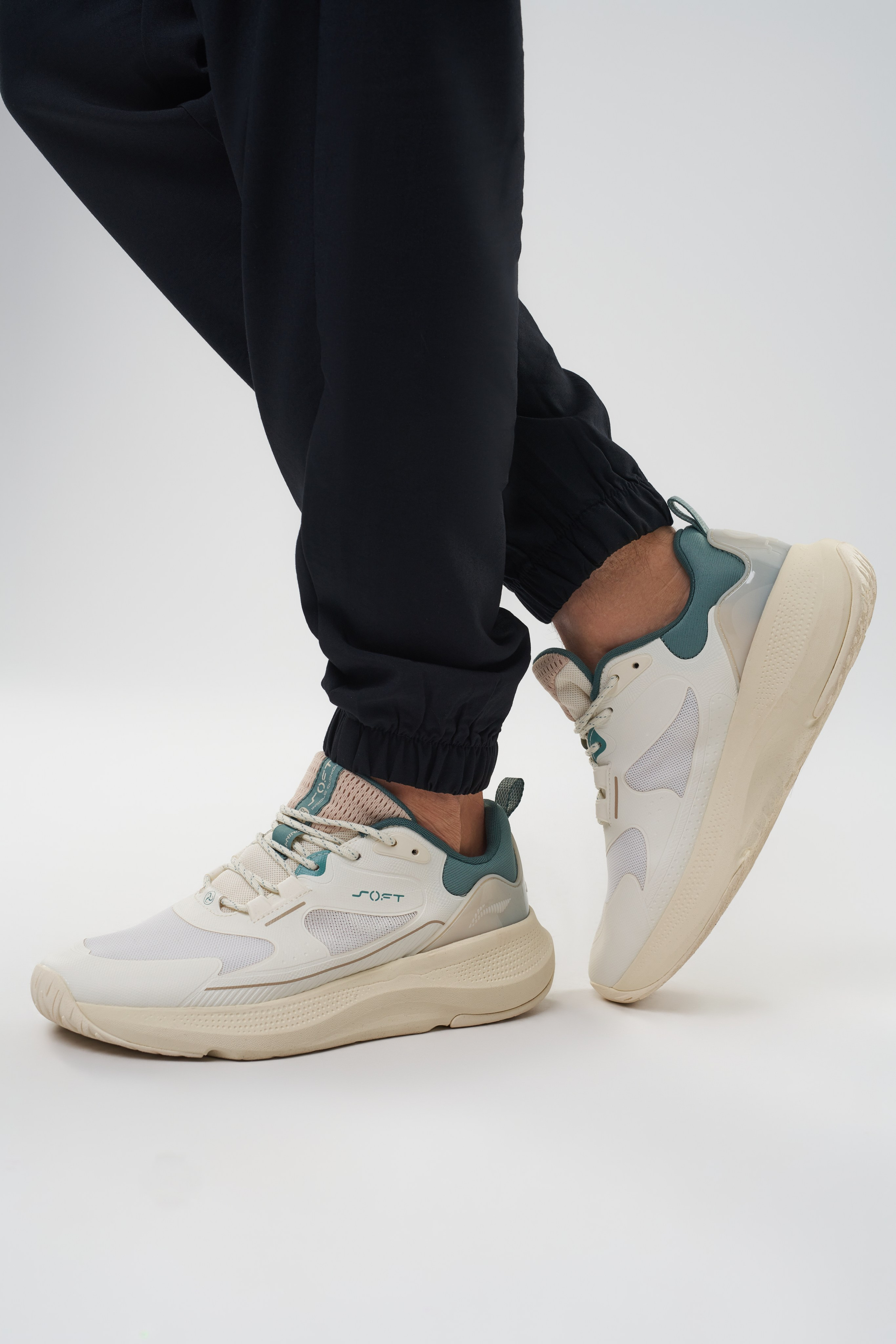 Съемка для каталогов и маркетплейсов, съемка 360 в Кирове. Фотограф/оператор для бизнеса в Кирове — Андрей Гурьянов