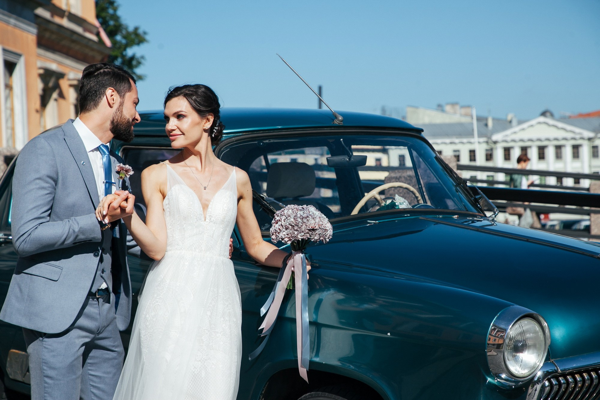Ты мой космос, свадьба в СПБ. Фотограф крещение венчание в Петербурге! Помогает подобрать храм и посоветовал душевного батюшку в СПб