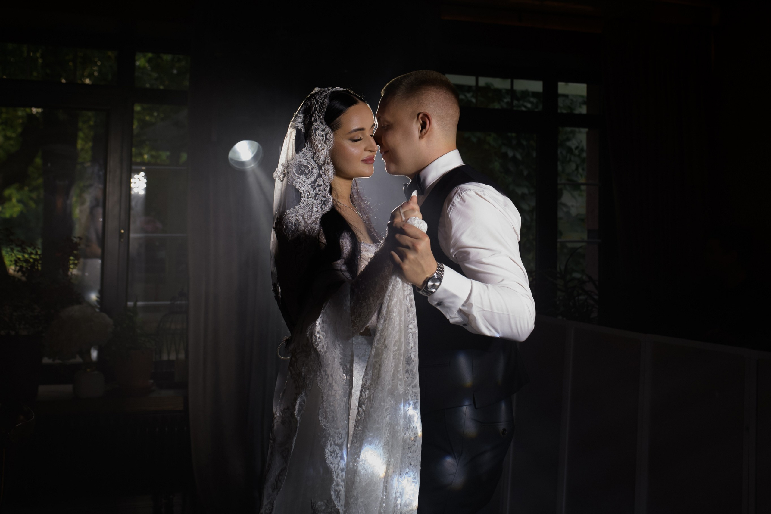 Михаил-Екатерина — Ресторан «МЕЧТЫ». Свадебный фотограф Екатеринбург/Челябинск — Любовь Волохова