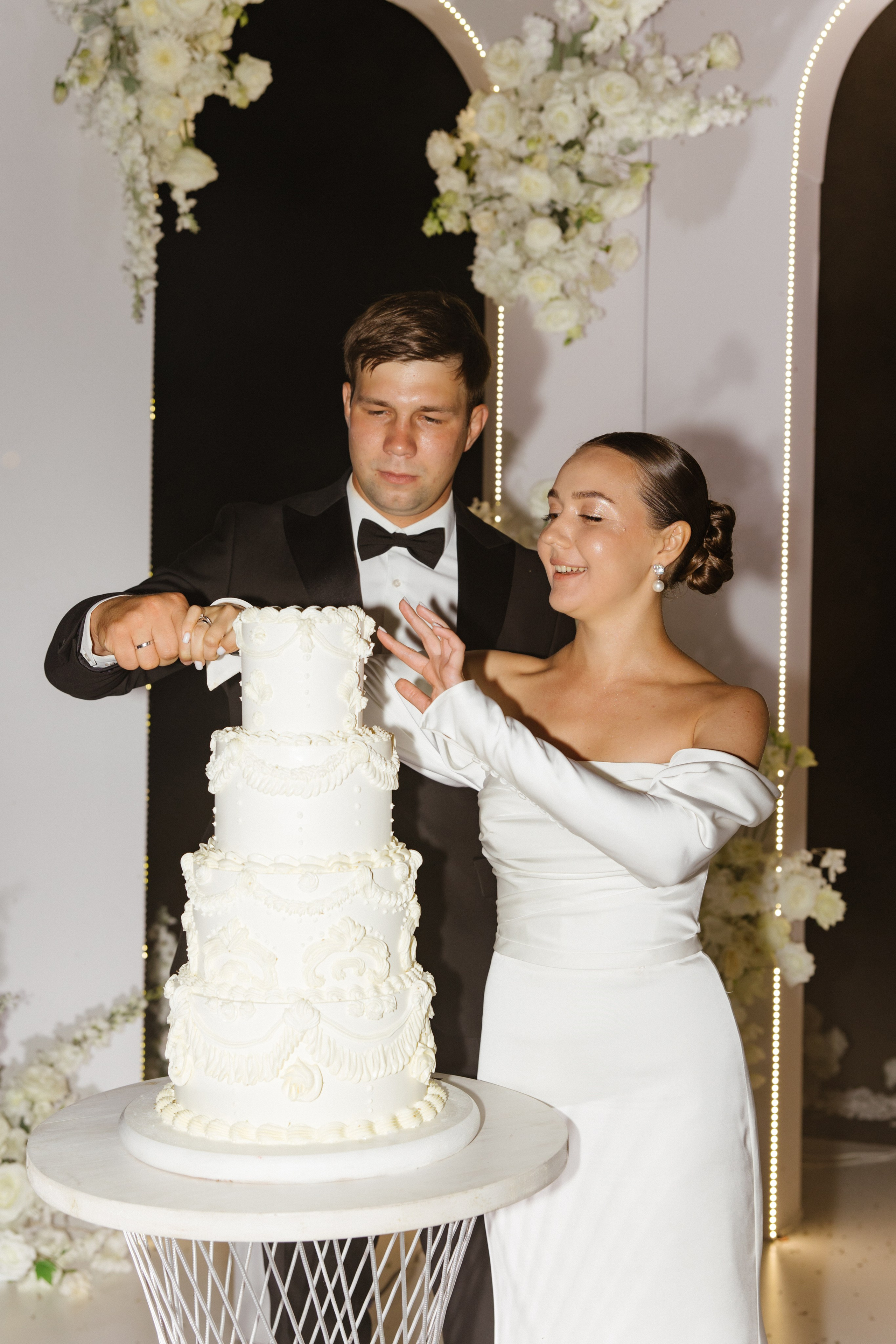 Красивая свадьба в классическом стиле. Организатор Романова Любовь