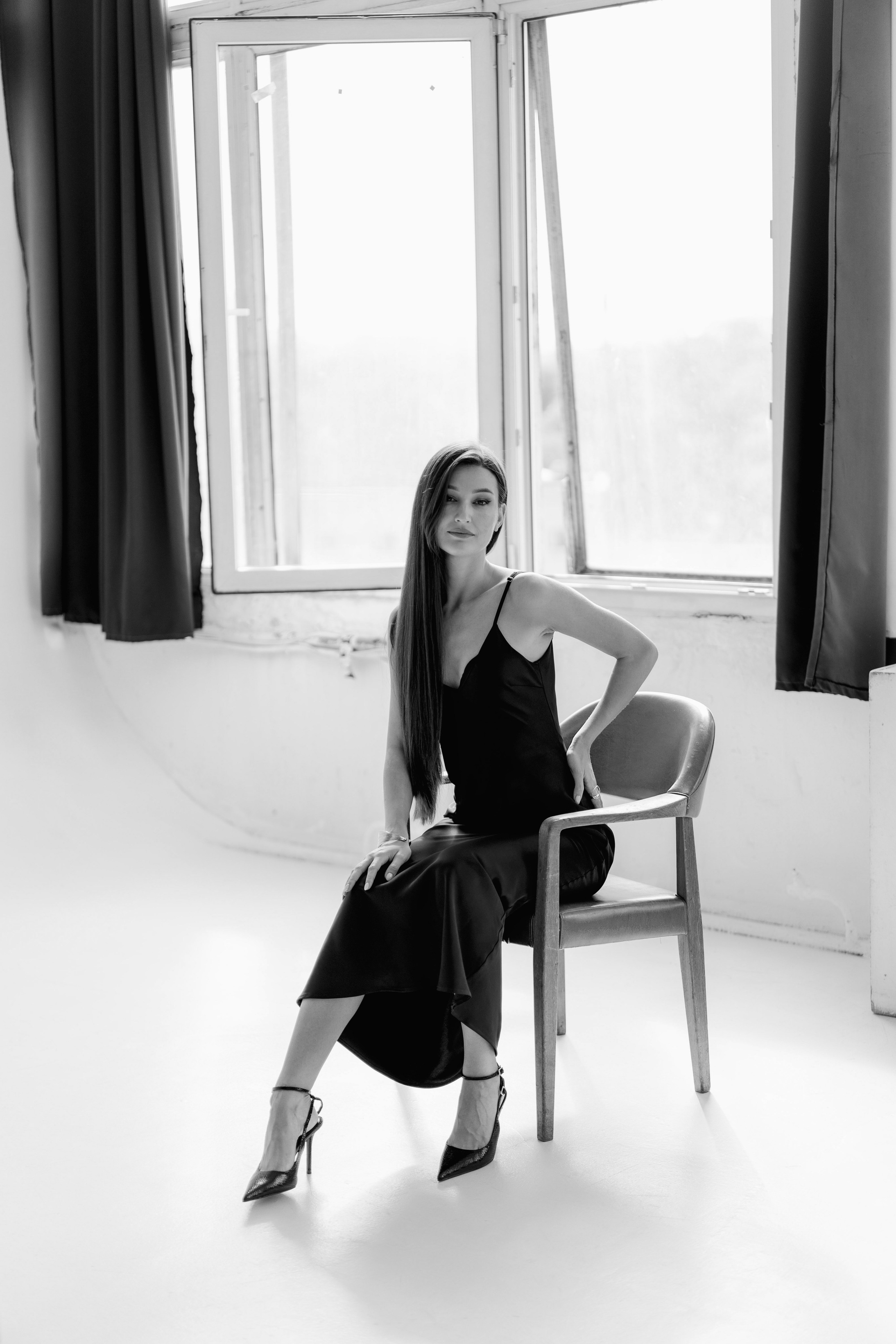 Женские портреты в студии. Портреты студия Москва. Модельные тесты. Lovestory студия в Москве. Женсий фотограф