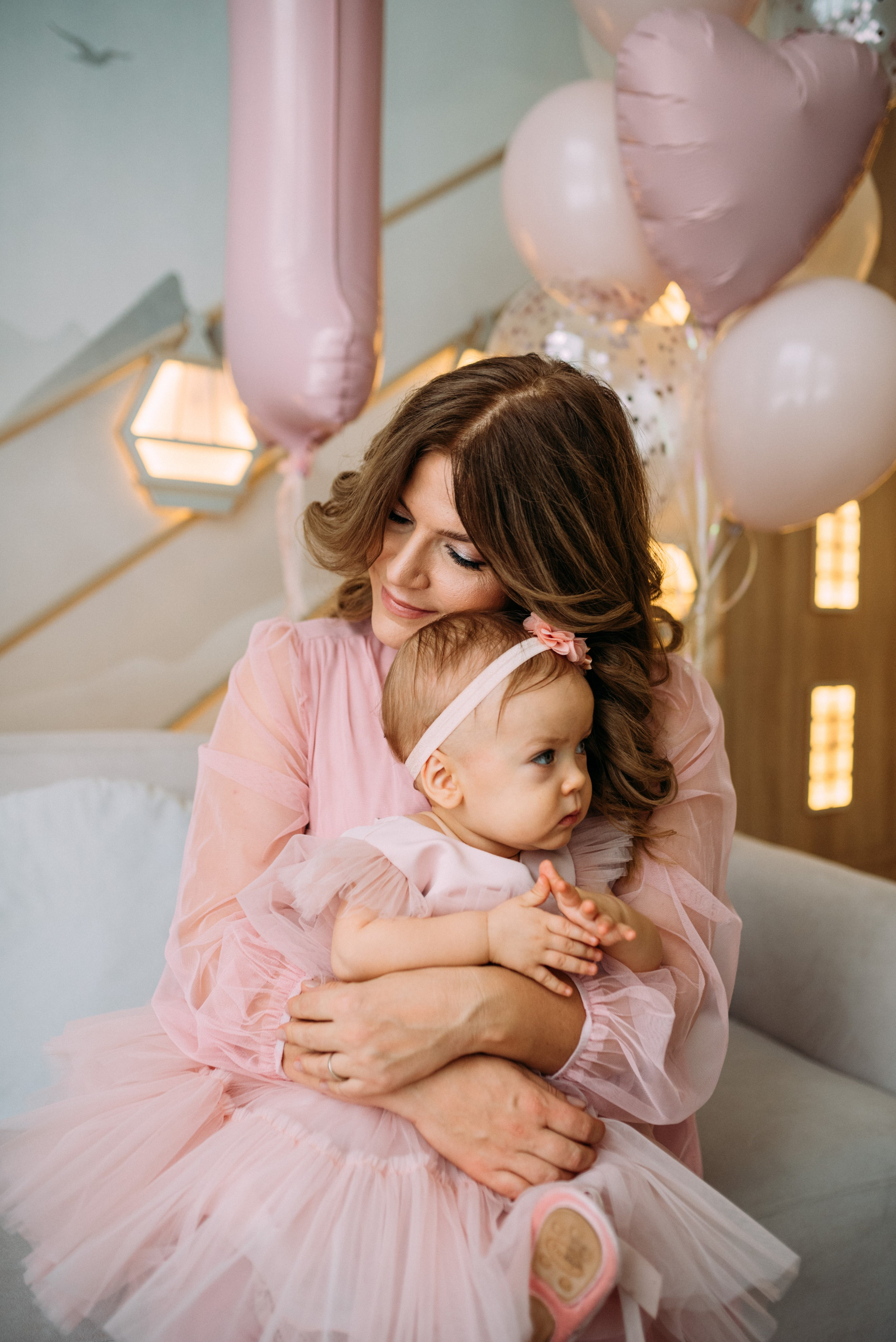 Анна, Мишель, Виктор — годовасие в студии