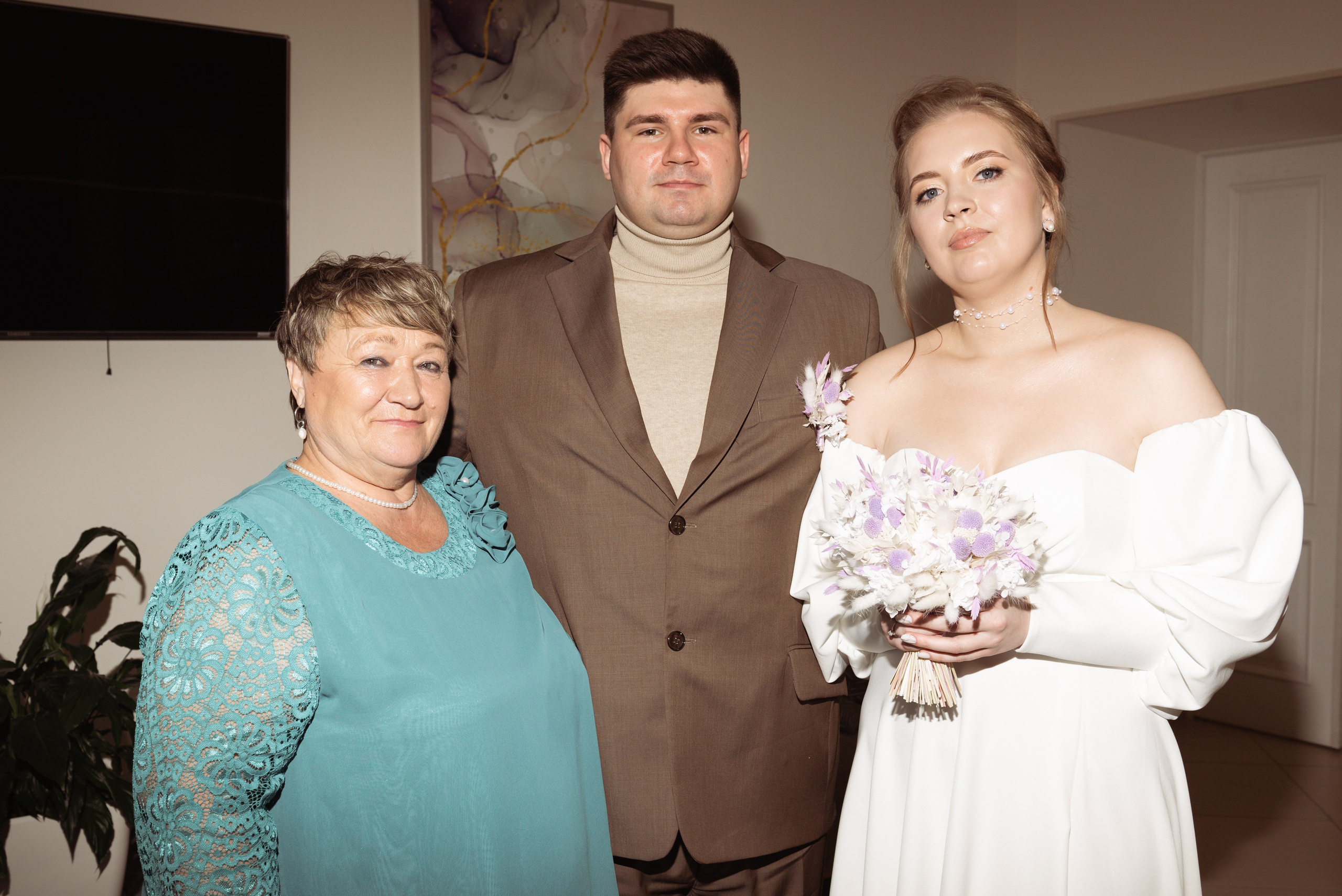 Роспись в ЗАГСе ВДНХ. Фотограф Москва Настя Профотовна. Репортажные, свадебные и контент фотосессии