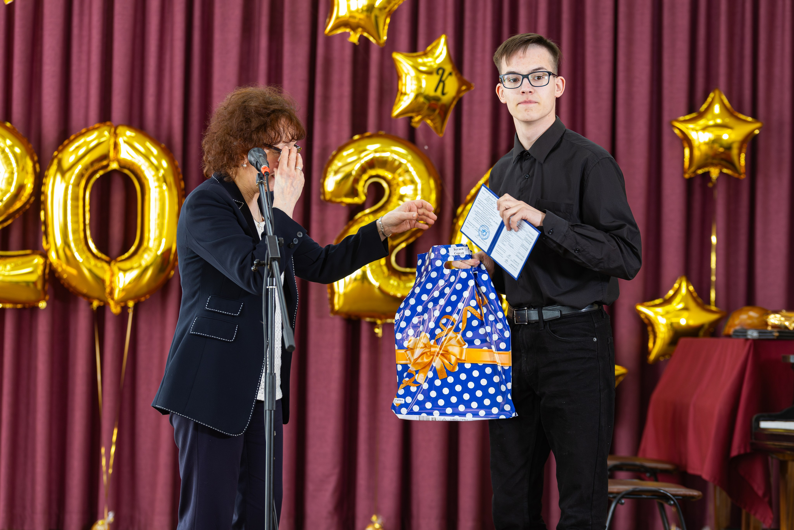 Выпускной музыкальная школа № 8. Фотограф Александр Поздняков  Новосибирск