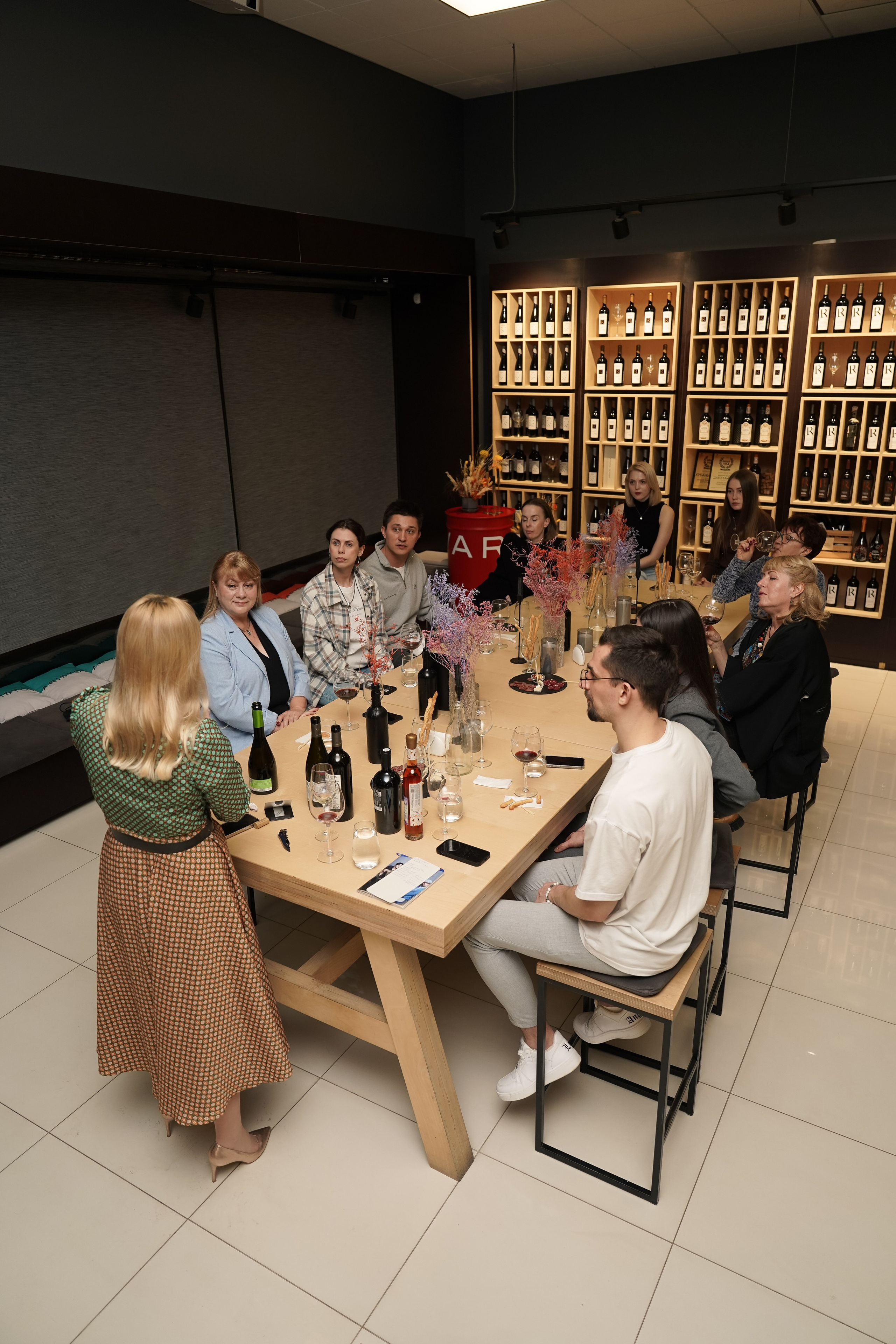 Винный вечер с Неонилой в Chateau Tamagne. Фотограф с психологическим образованием