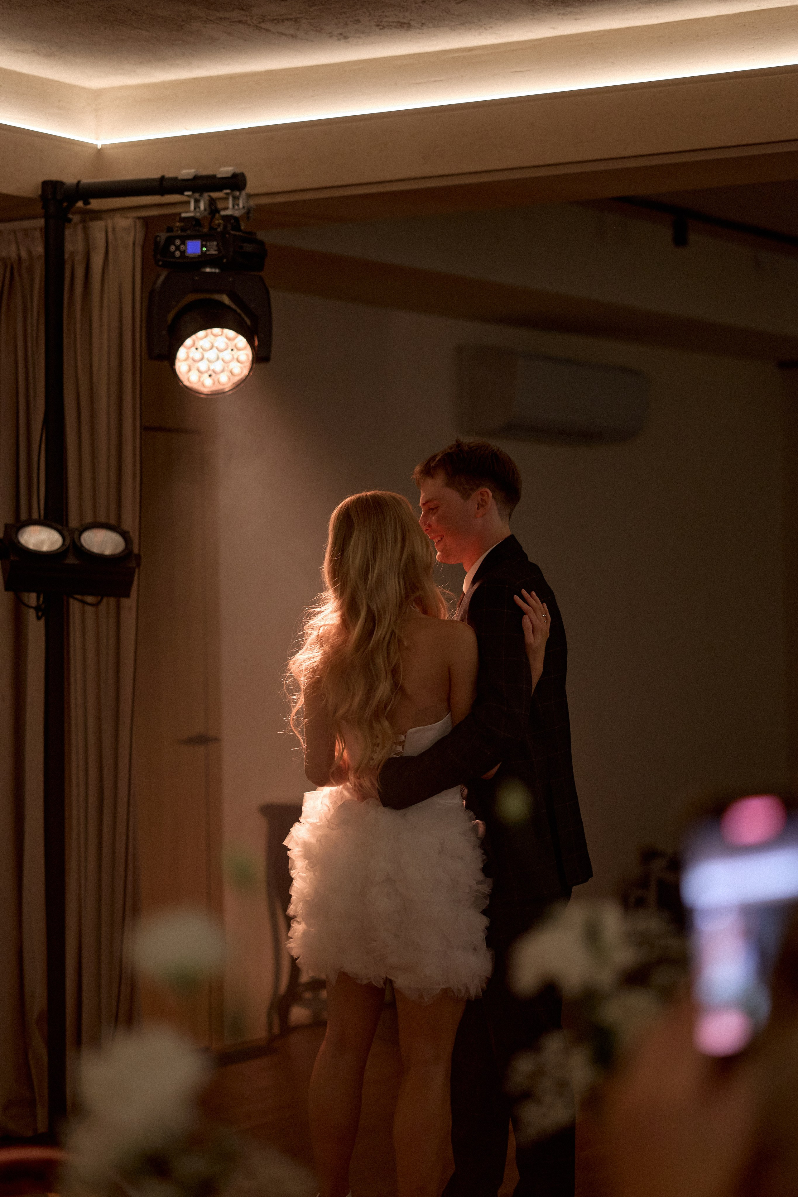 Свадебная фотосессия в Дворце Бракосочетания № 1. Сестры Карабаза. Фотографы и ретушеры в Москве и Санкт-Петербурге